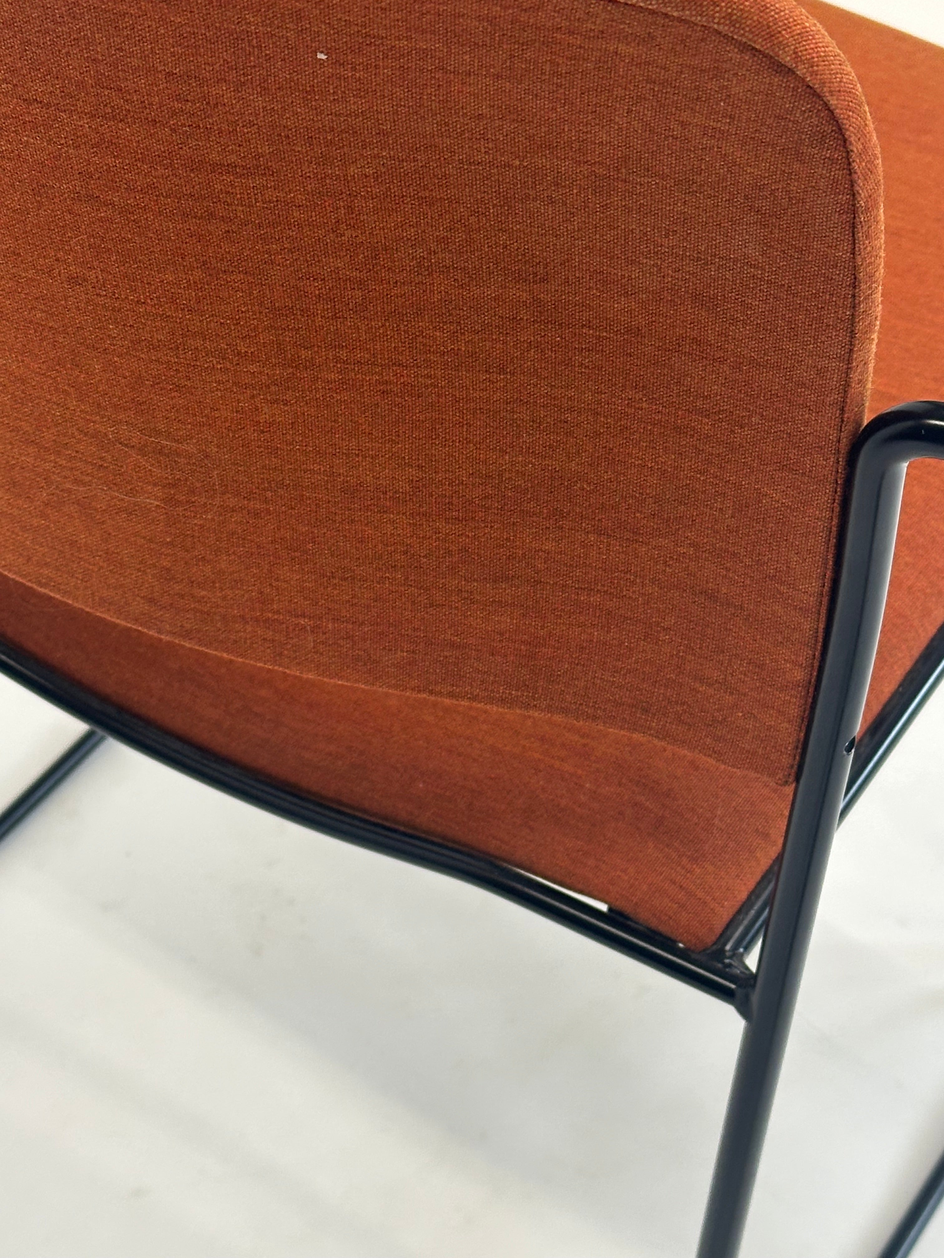 40/4 Konferencestol - Howe (Orange)