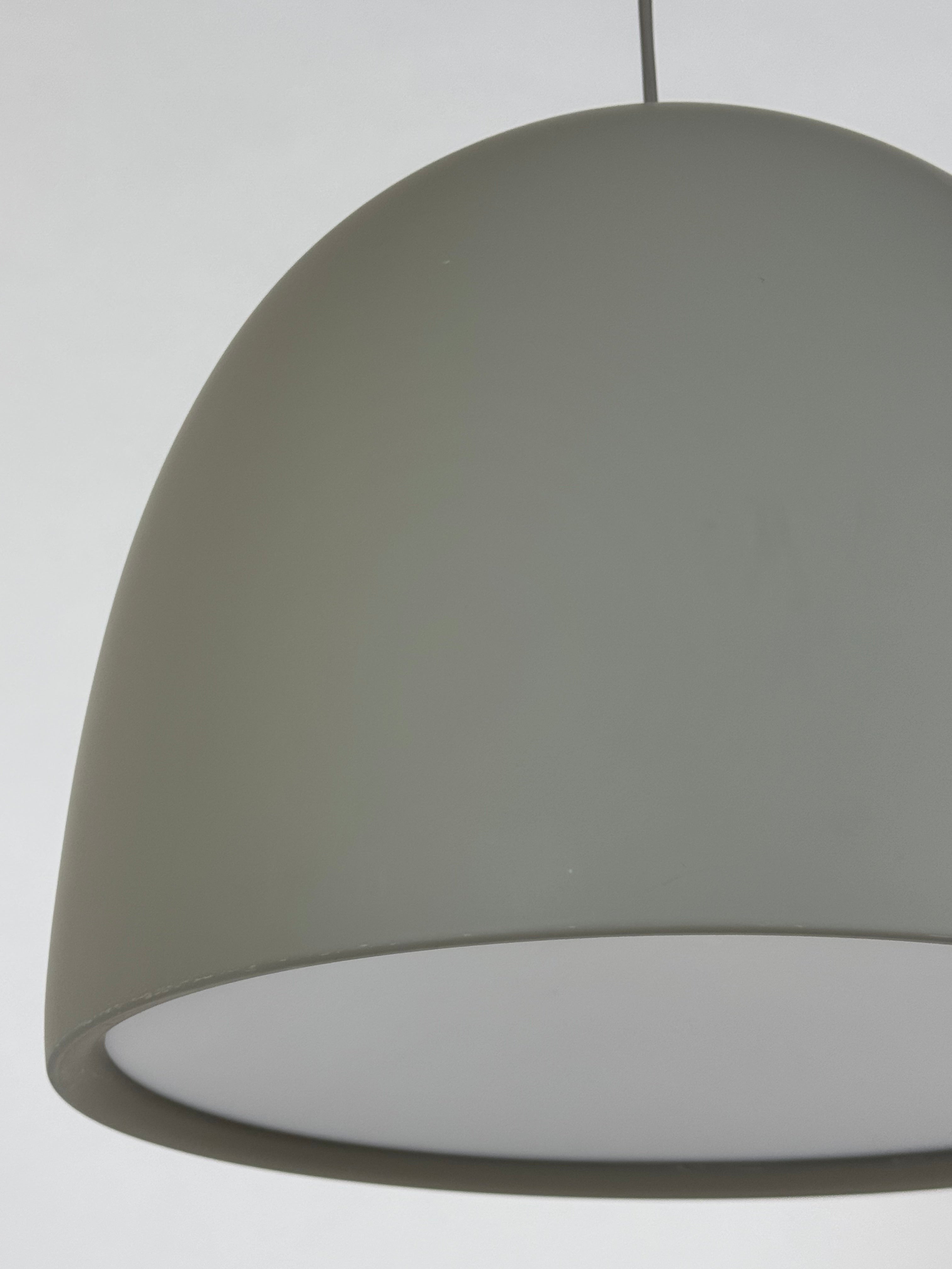 Fritz Hansen Suspence P1 Pendel - Lysegrå Ø24 cm