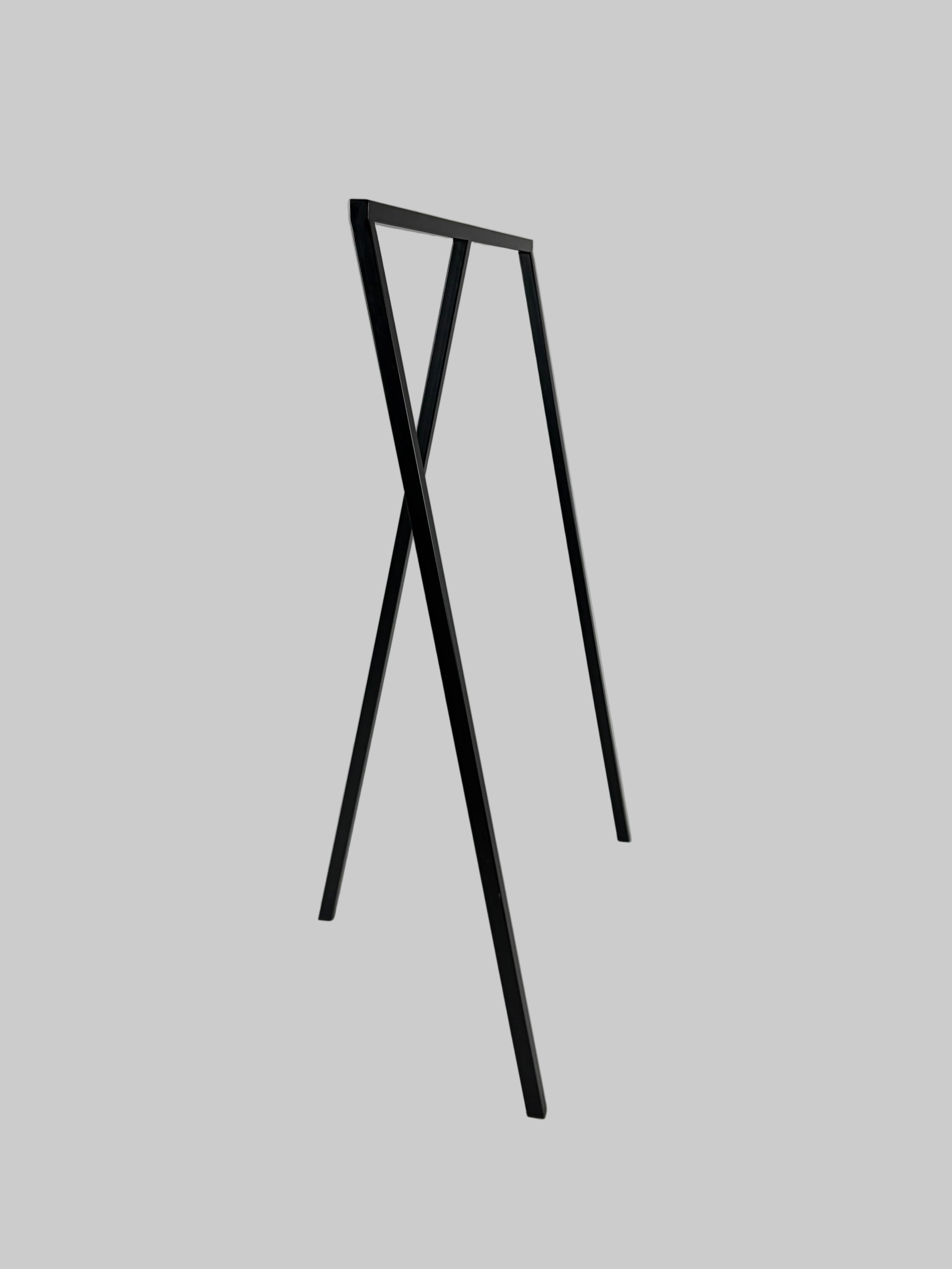 HAY Loop Stand Garderobestativ – Sort B130cm