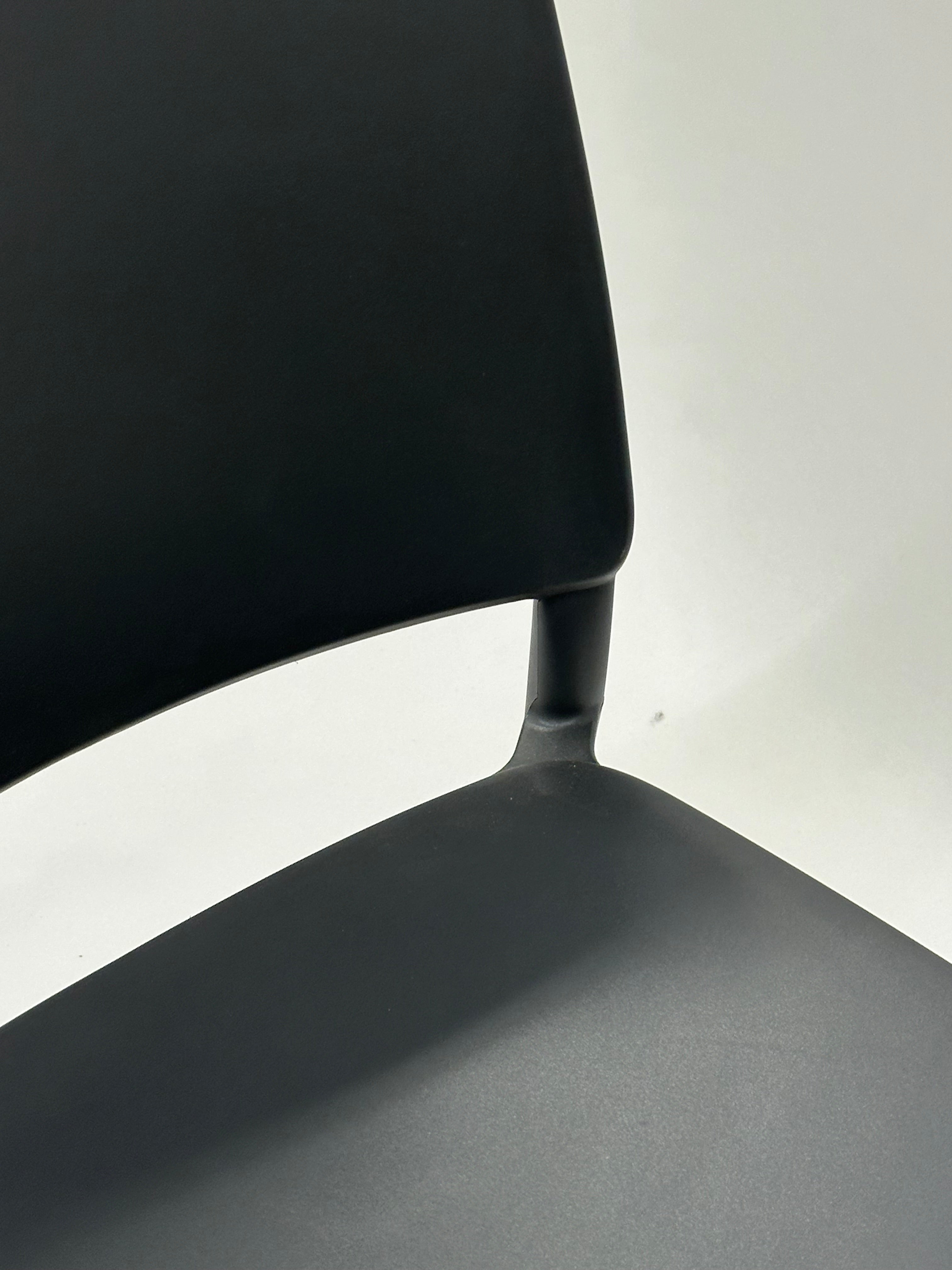 Frövi Artin Mødestol