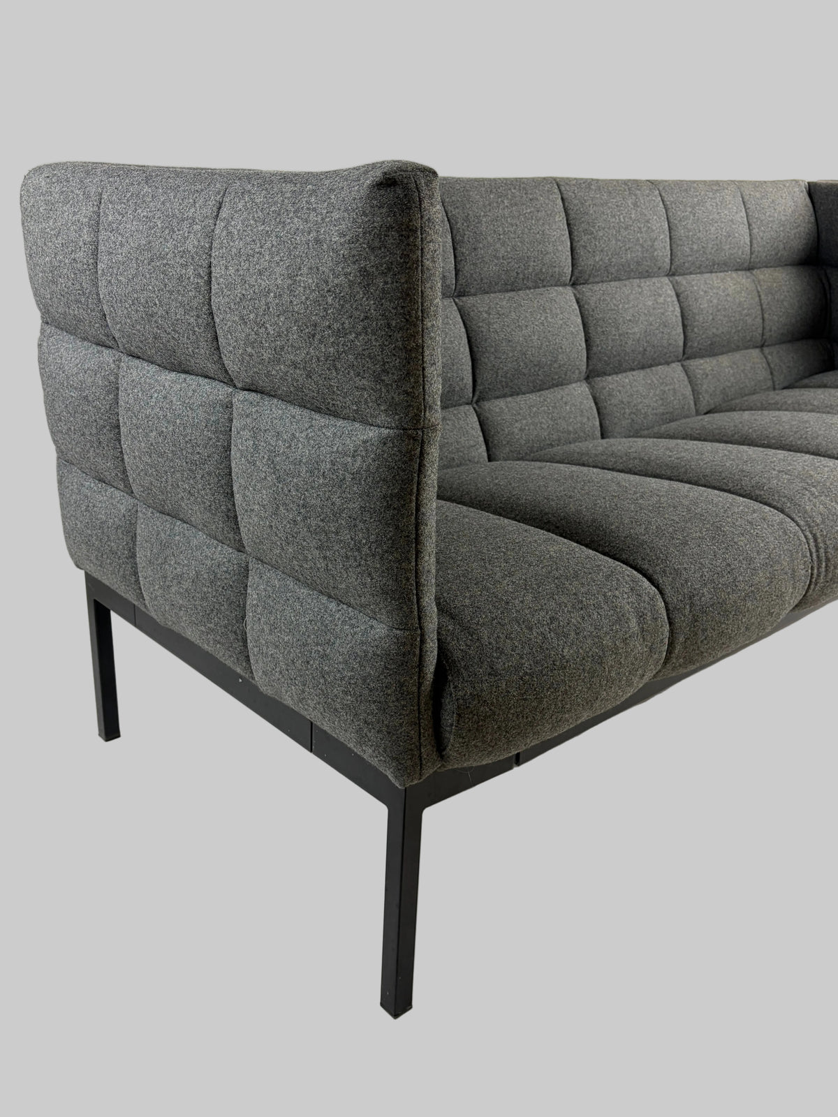 Bolia Aura Sofa – Grå/Sort Stel