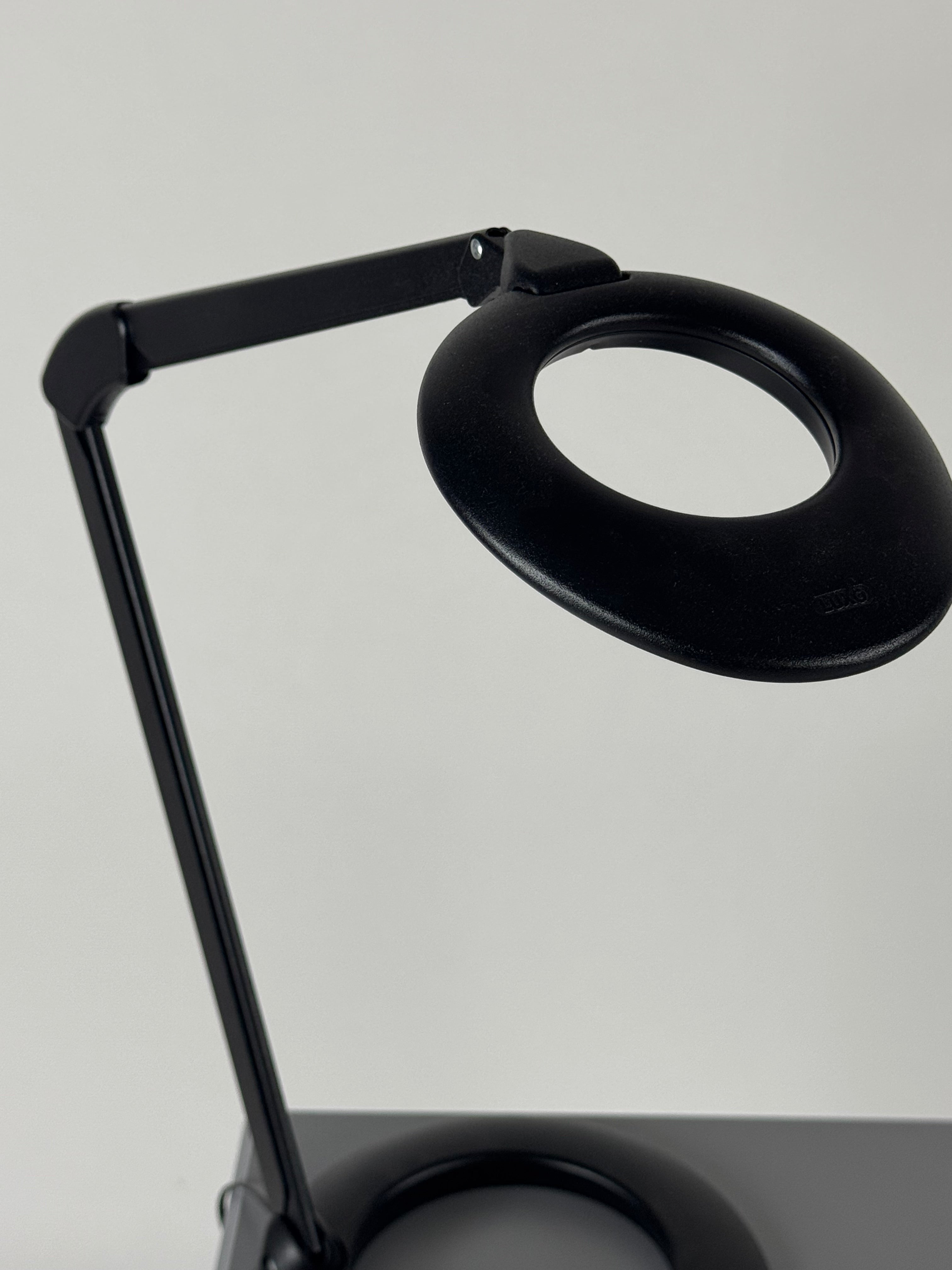 Luxo Ovelo LED Bordlampe – Sort