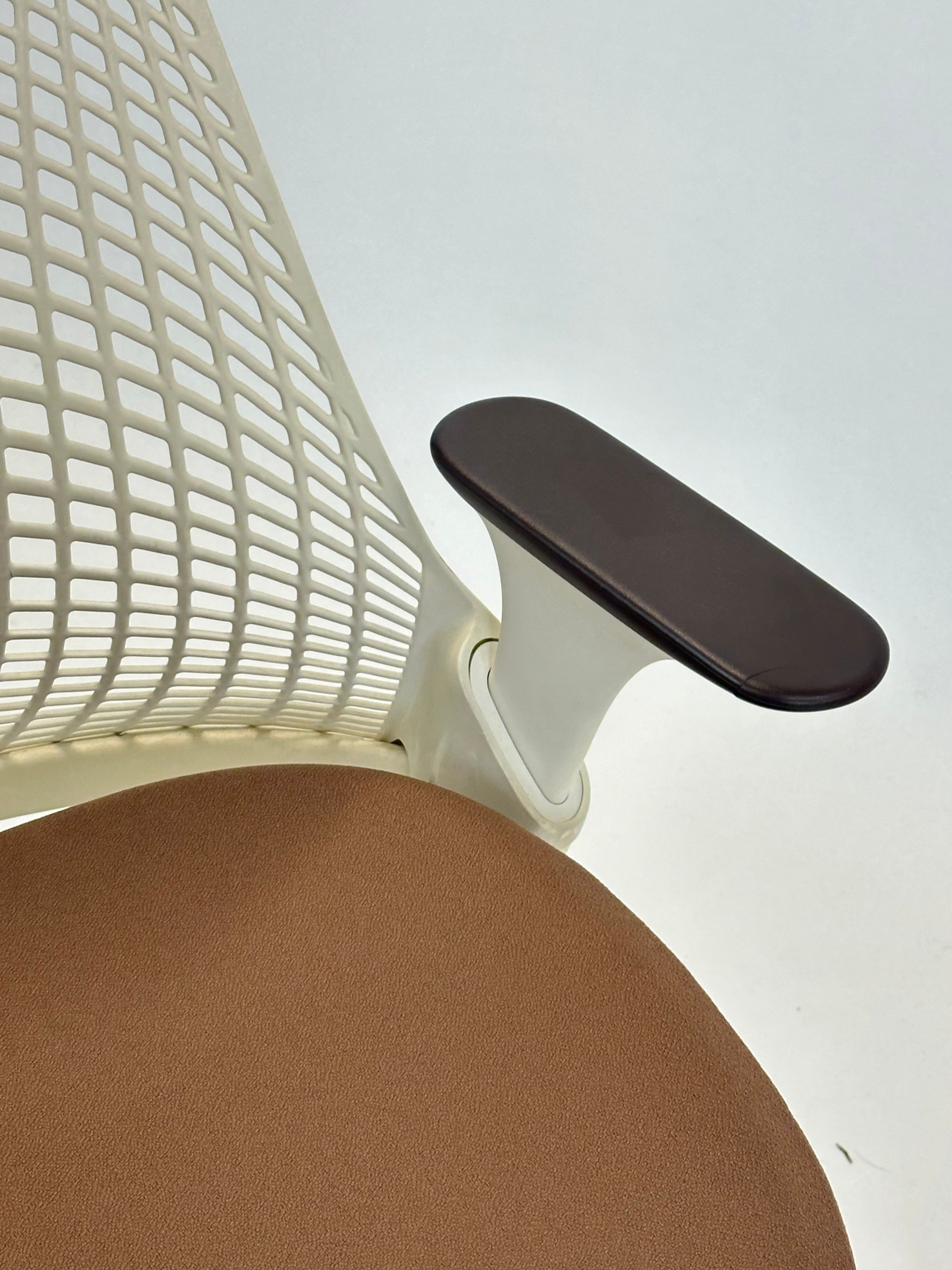 Herman Miller Sayl Kontorstol (Brun)