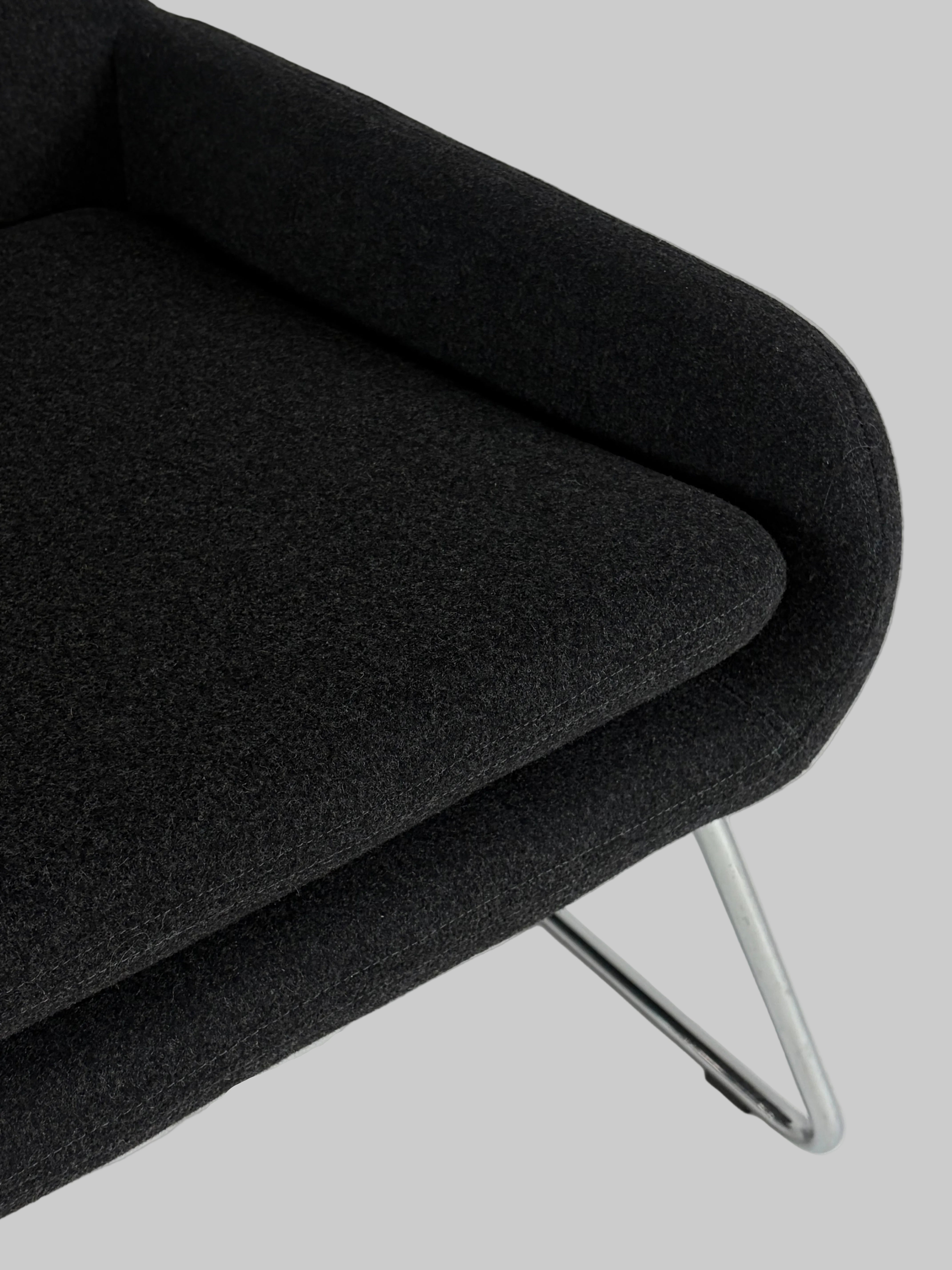 Softline Coco Loungestol – Sort/Krom Stel