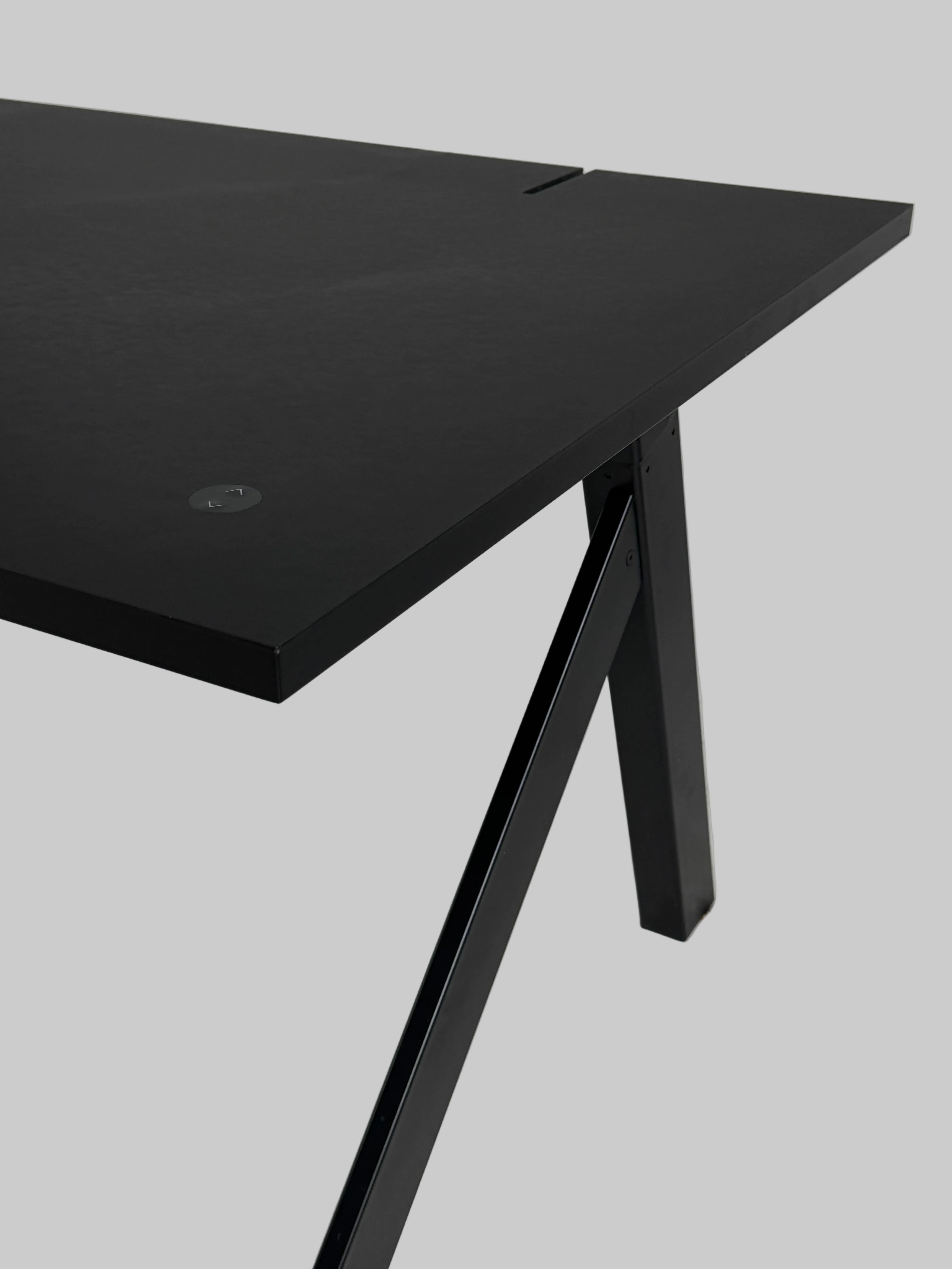 JensenPlus K2 Hæve/sænkebord – Sort 200x100cm