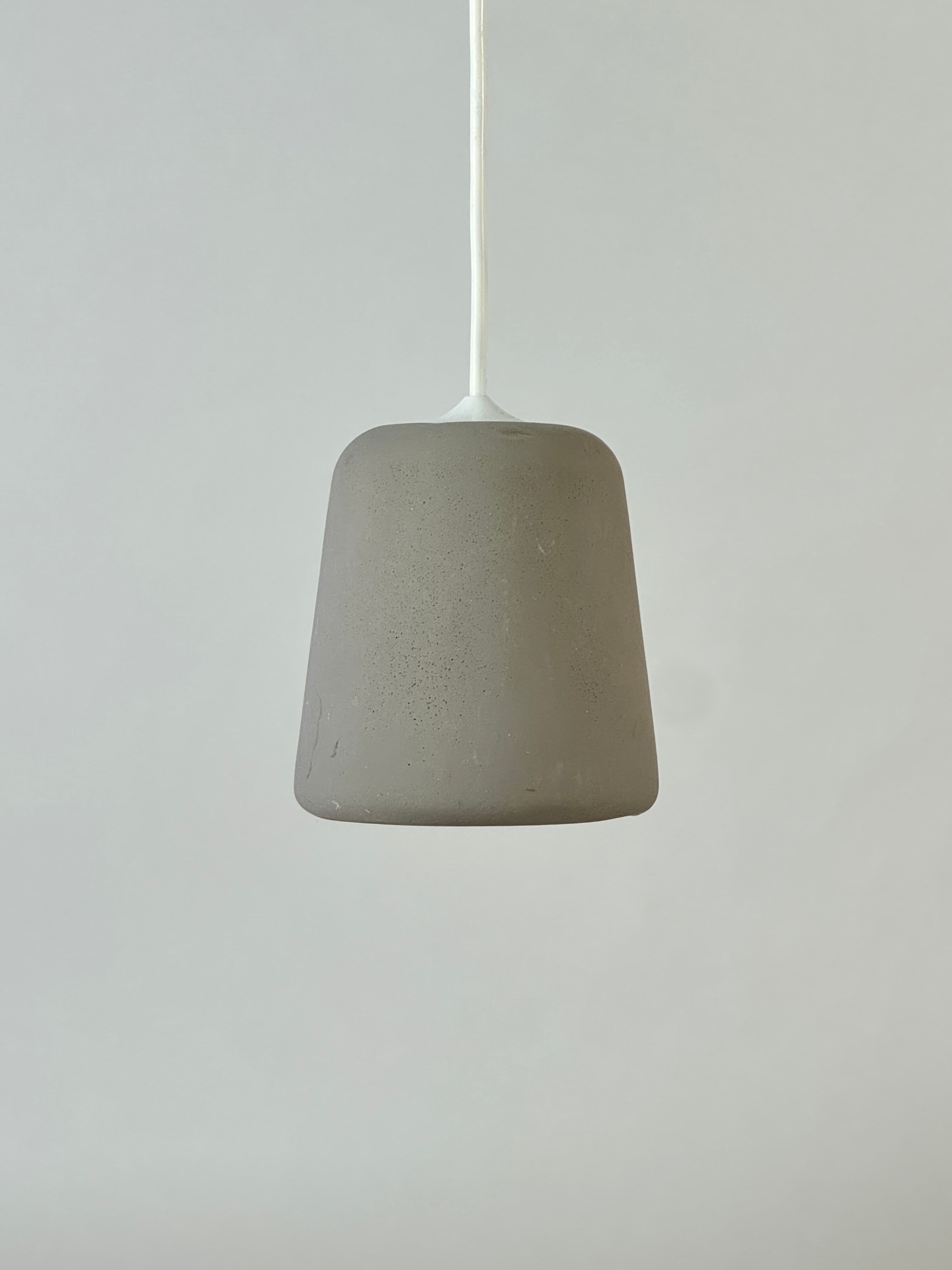 New Works Material Pendel – Grå