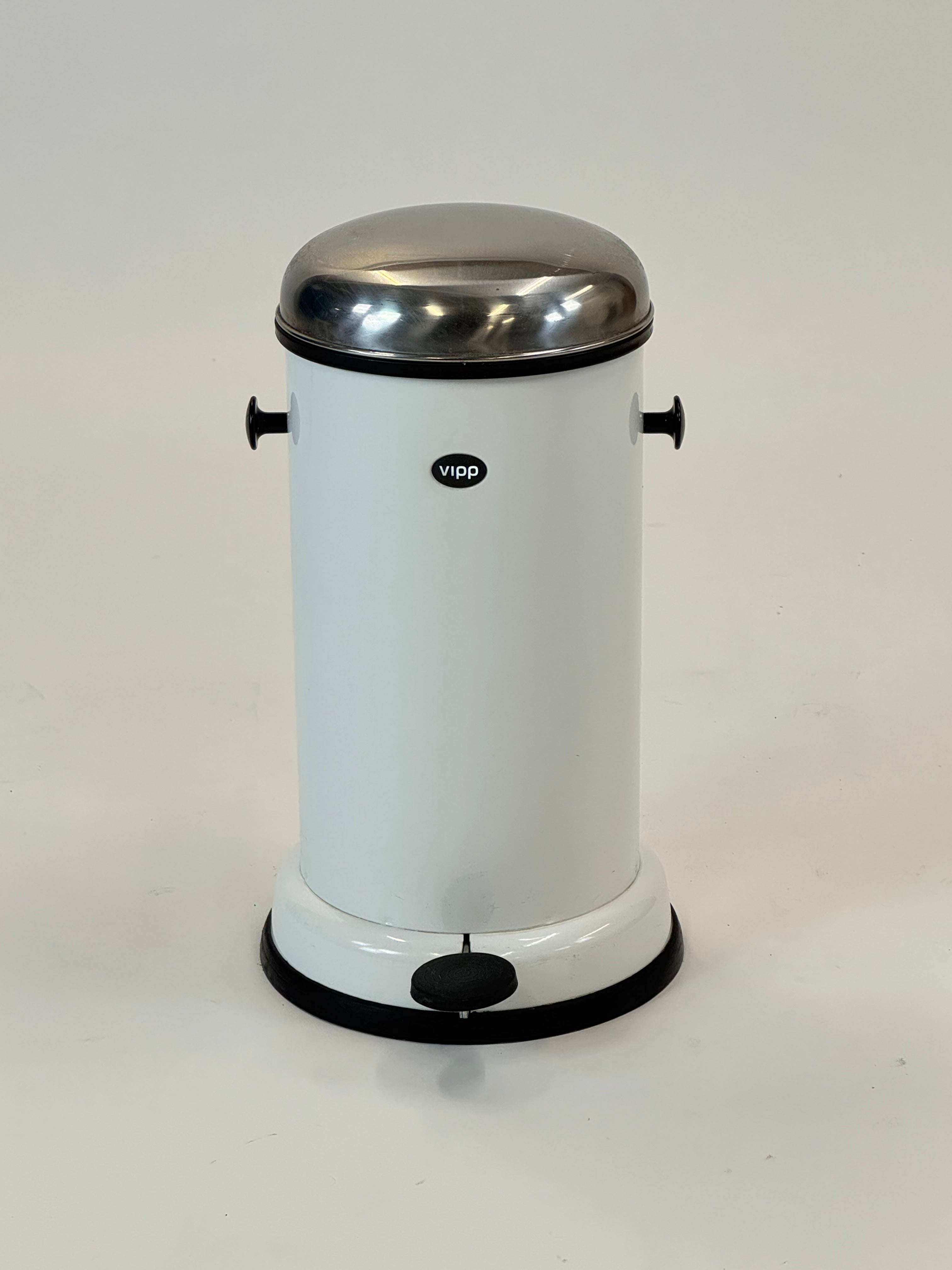 Vipp | 15 Pedalspand