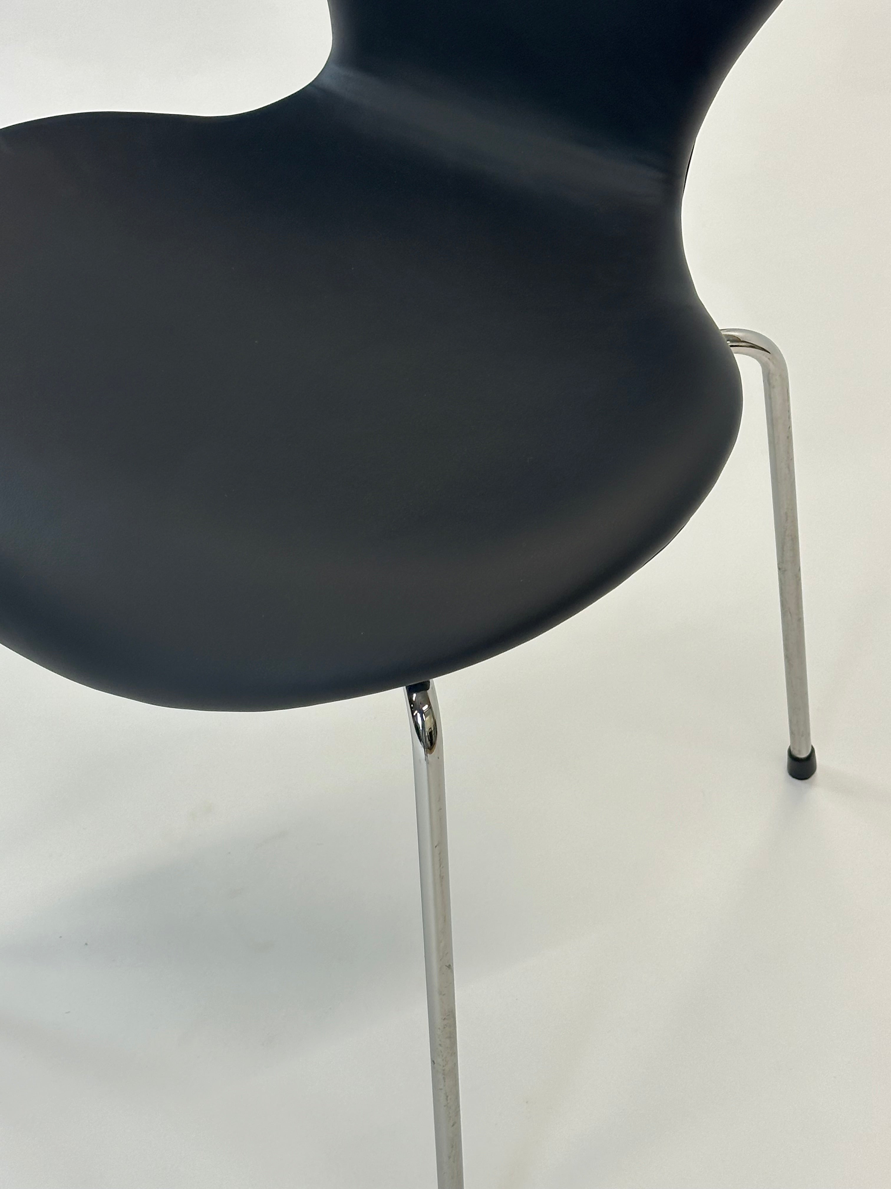 Fritz Hansen | Series 7 Stol (Sort)
