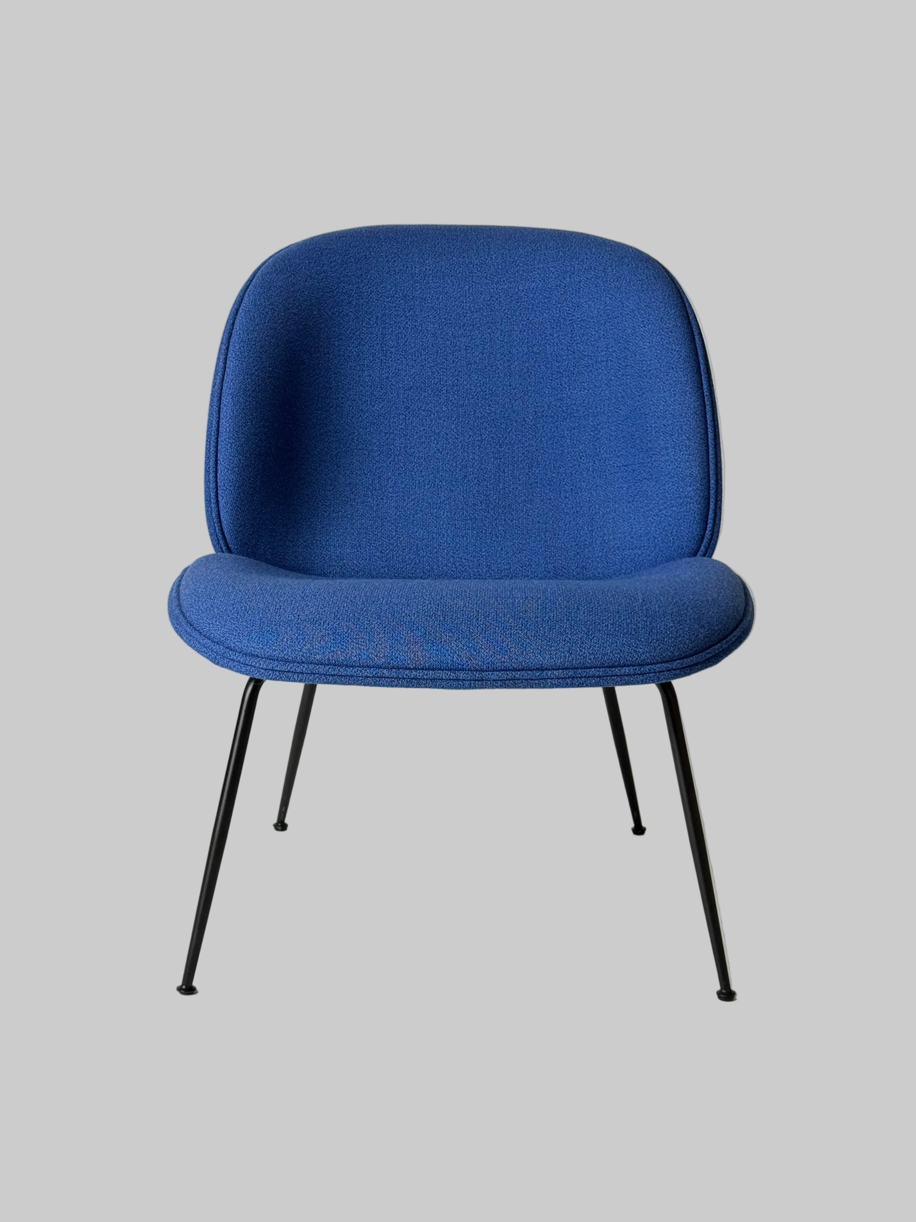 GUBI Beetle Loungestol – Blå