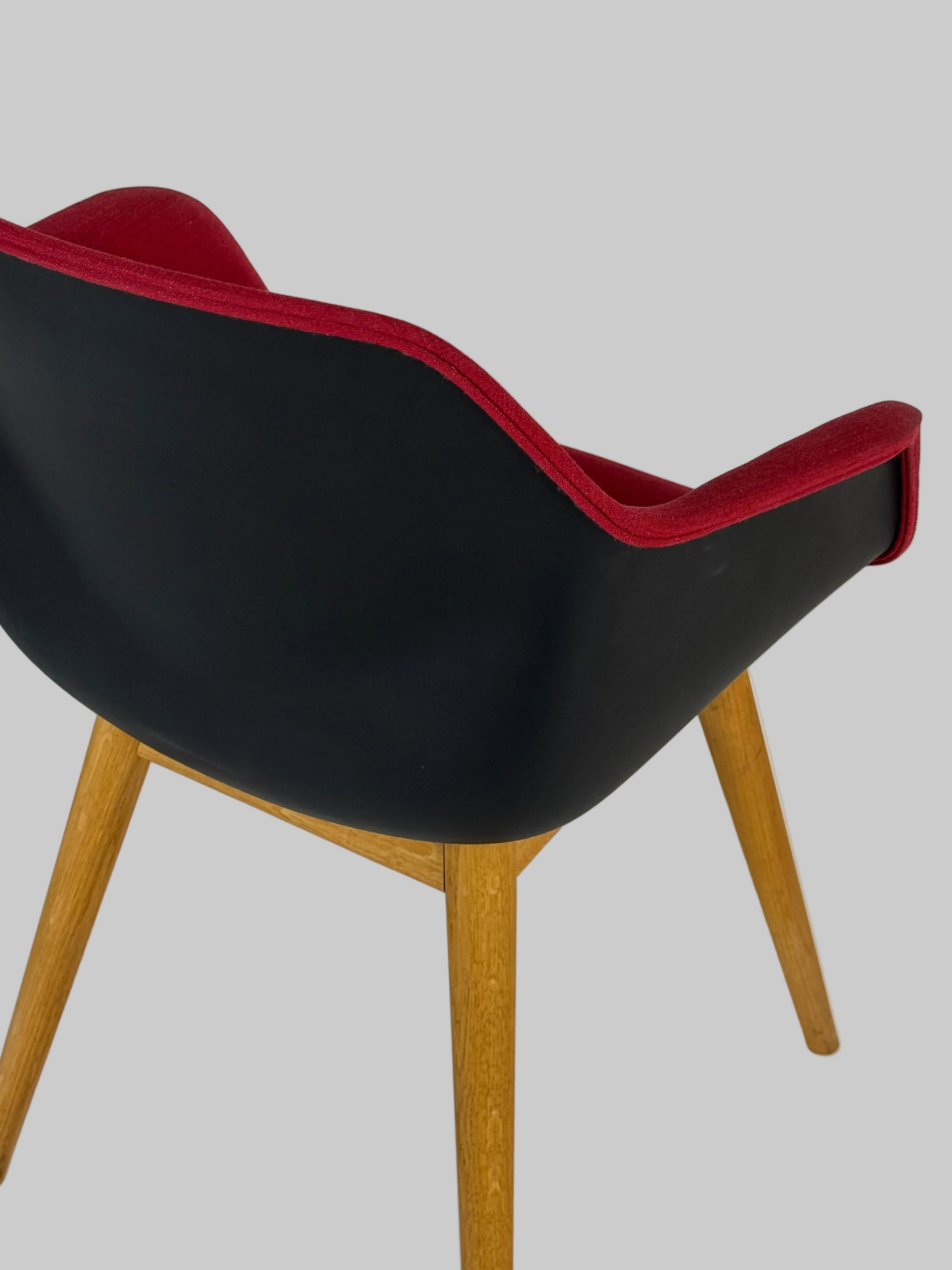 Four Design FourMe 44 Wood – Rød/Sort