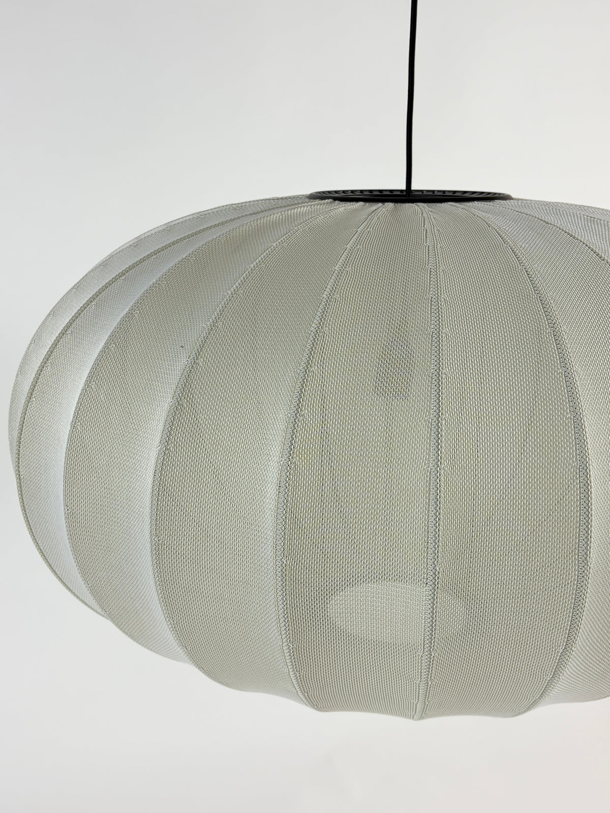 Made By Hand Knit-Wit Oval Pendel – Pearl White Ø76