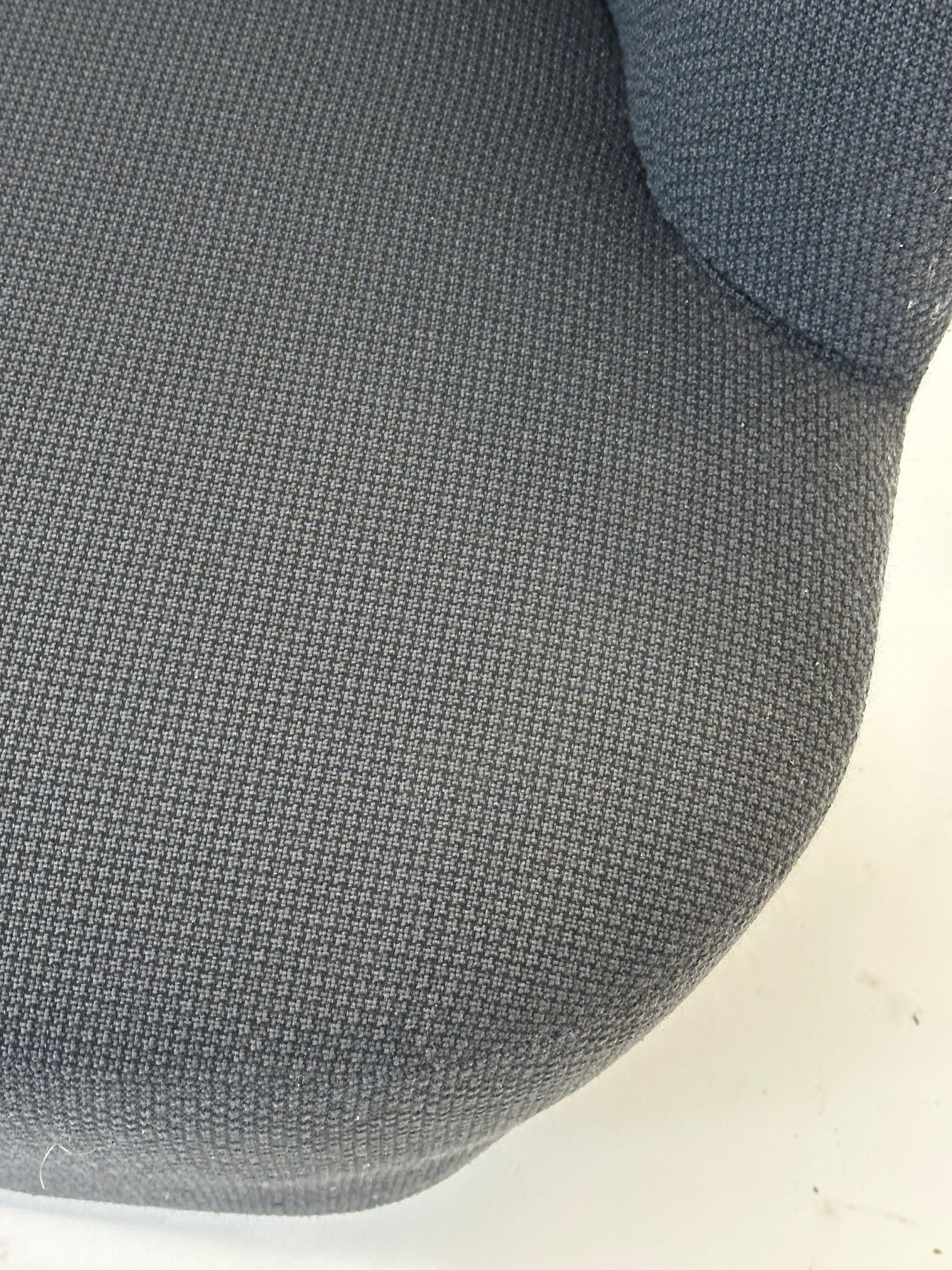 GUBI | Stay Loungestol (Sort)