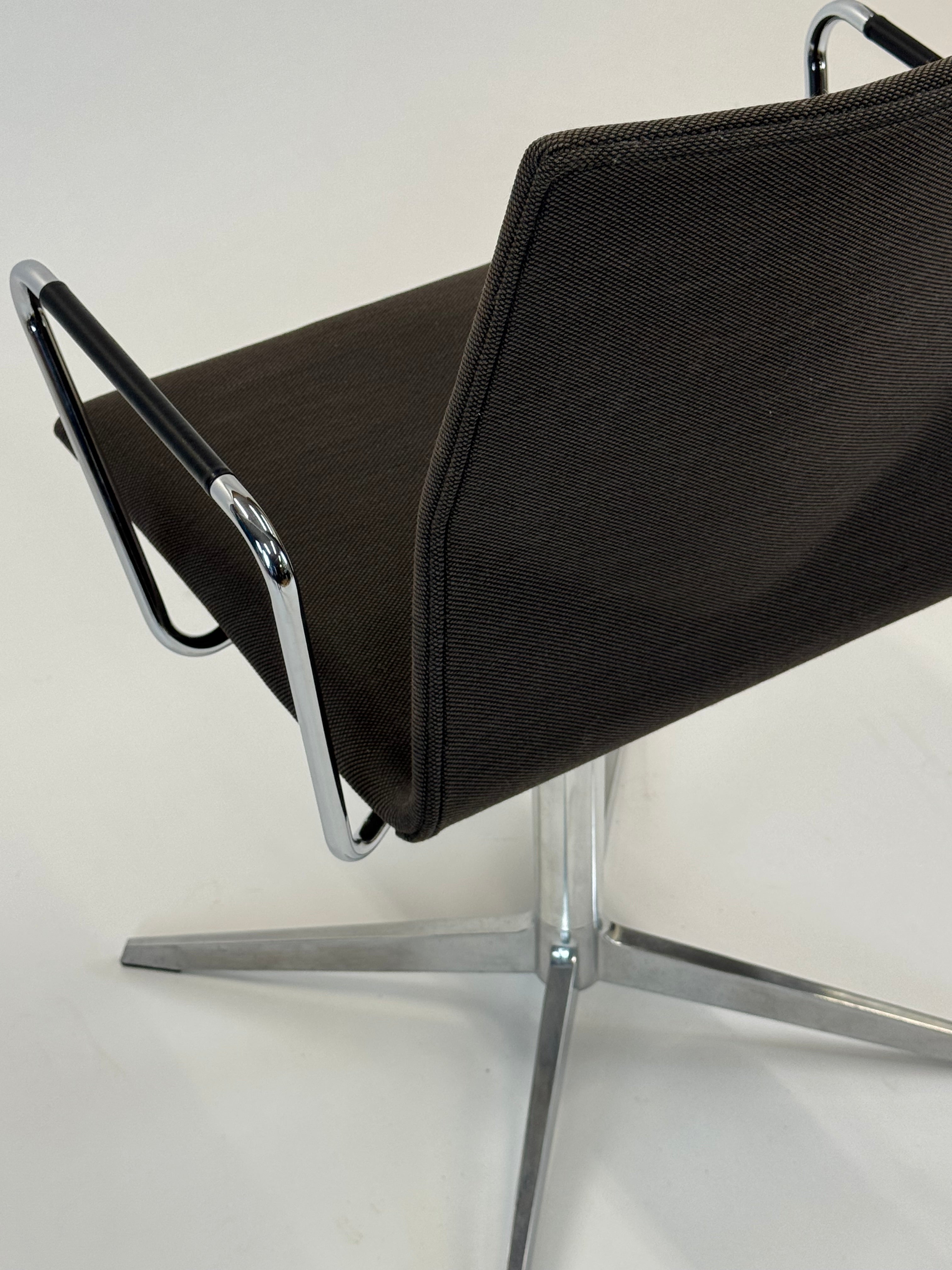 Four Design - 4-Cast Evo (Mørkebrun)