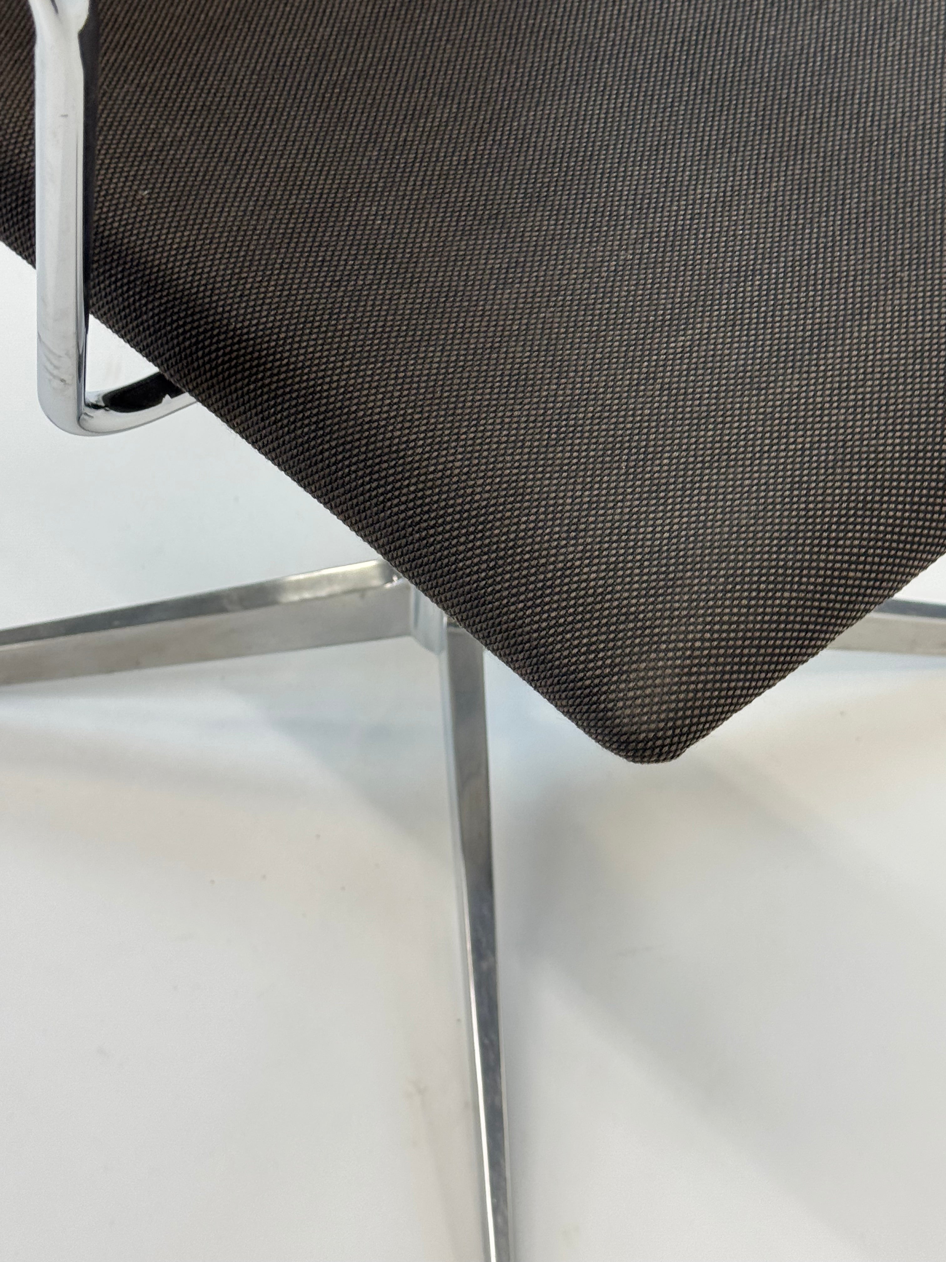 Four Design - 4-Cast Evo (Mørkebrun)