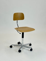 Montana Kevi 2533 kontorstol (Træ)