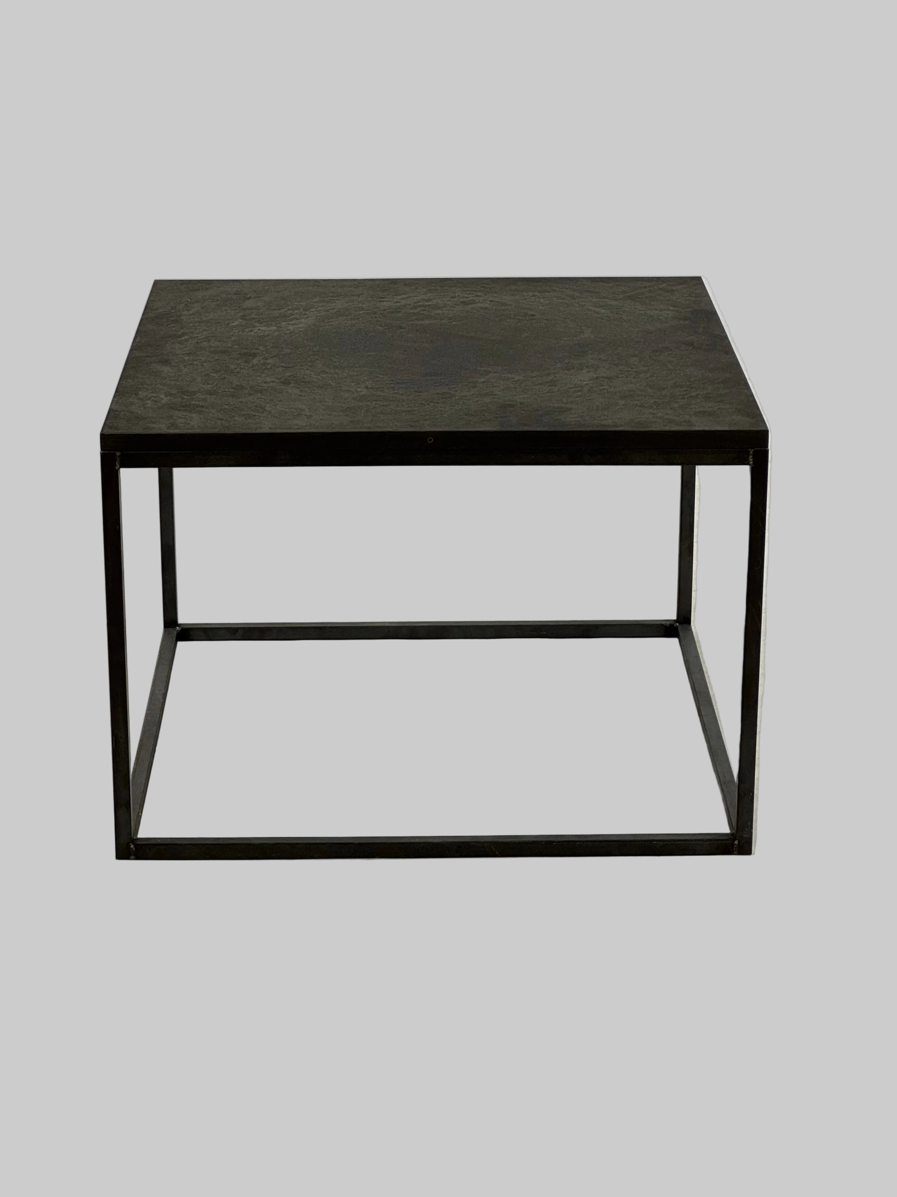 Sofabord - Mørkebrun 60x60x42 cm