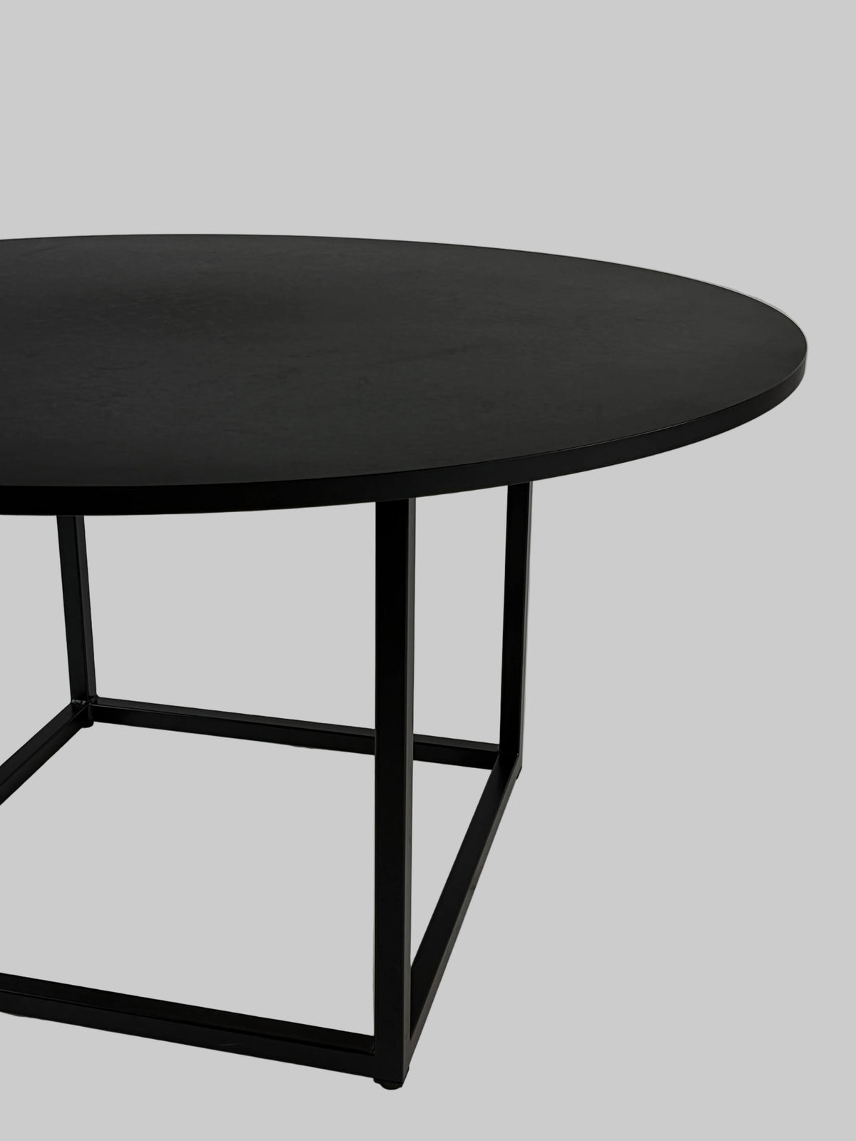 Rumas Square Cubus Bord – Sort Ø135