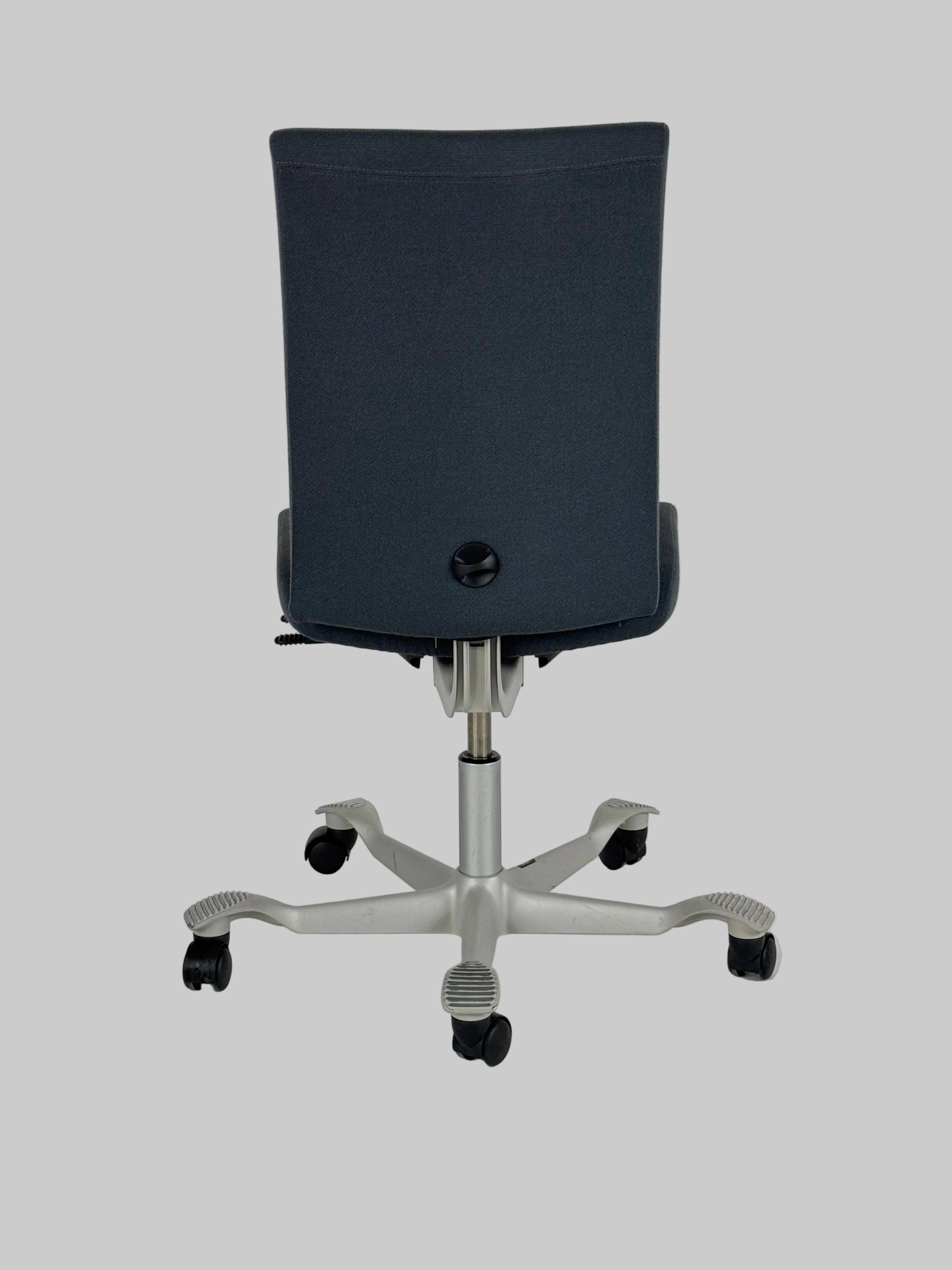 HÅG H04 4400 Kontorstol – Grå/Gråt Stel 165 mm