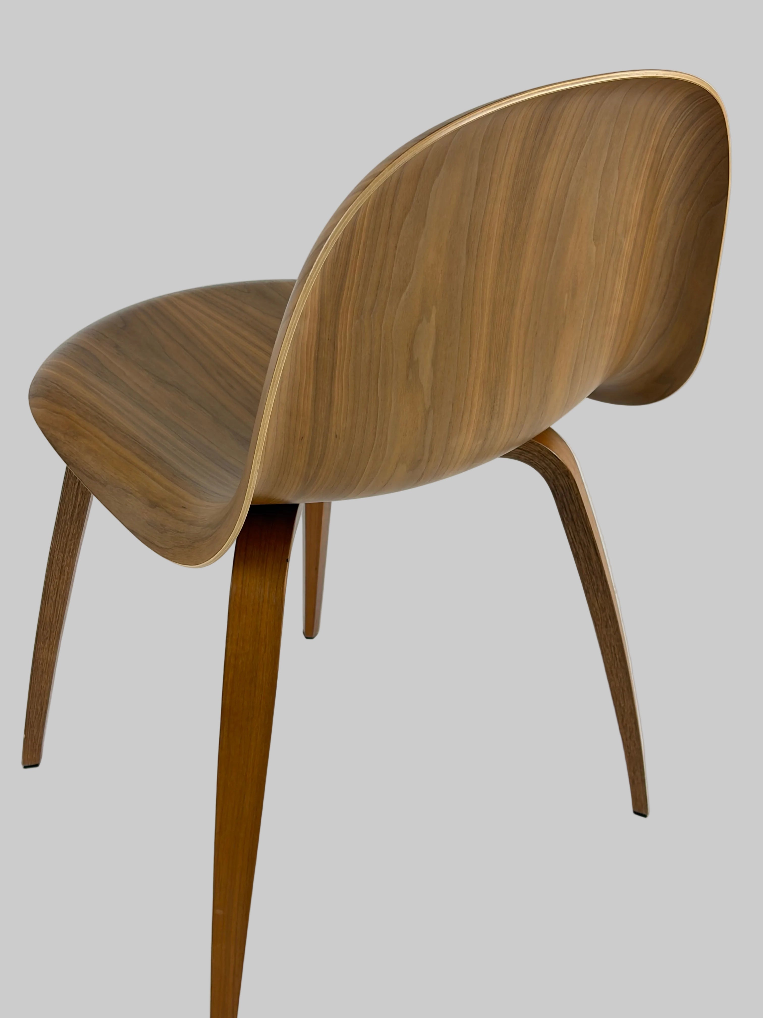 GUBI 3D Dining Stol – Natur