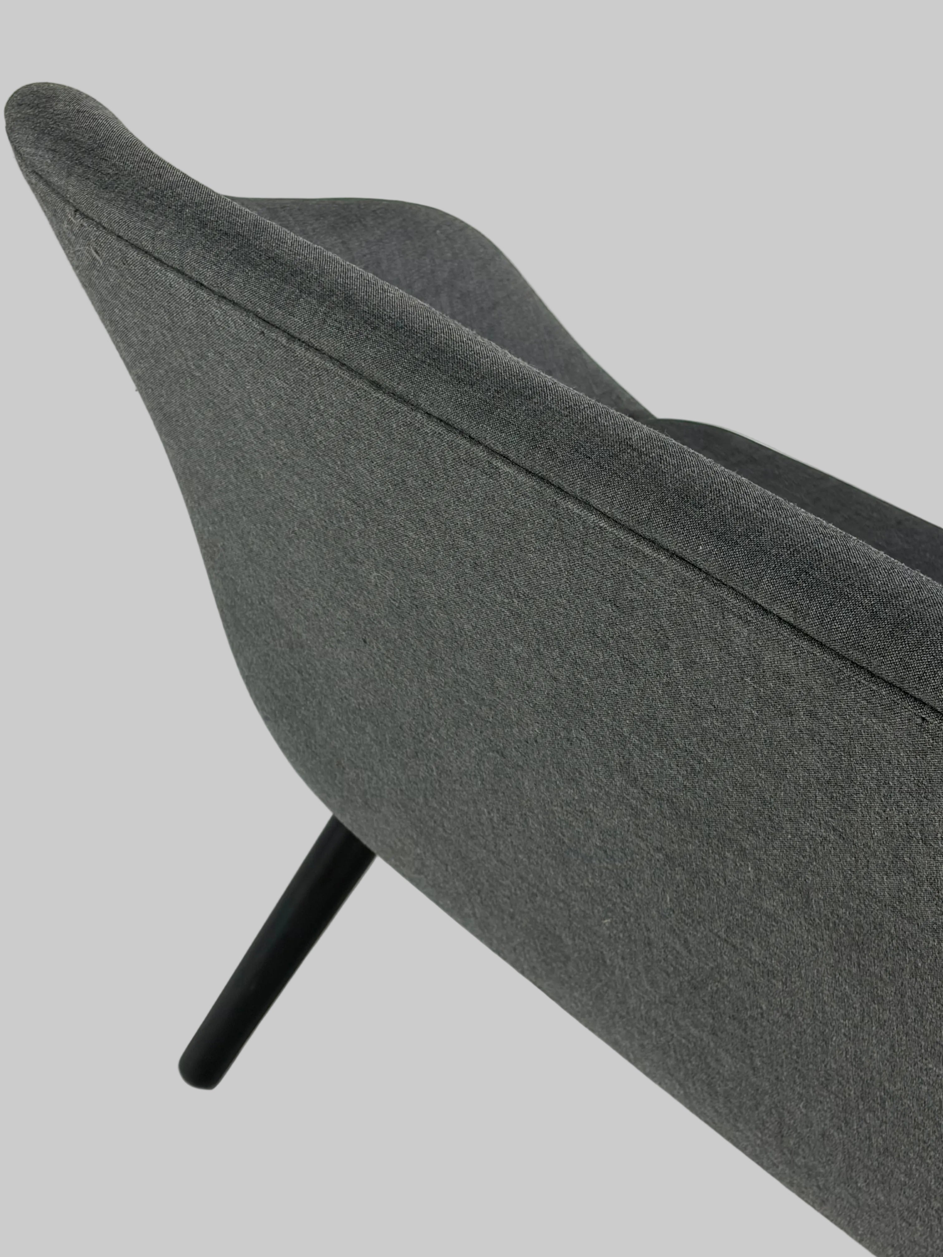 HAY AAL Sofa – Grå/Sort Stel