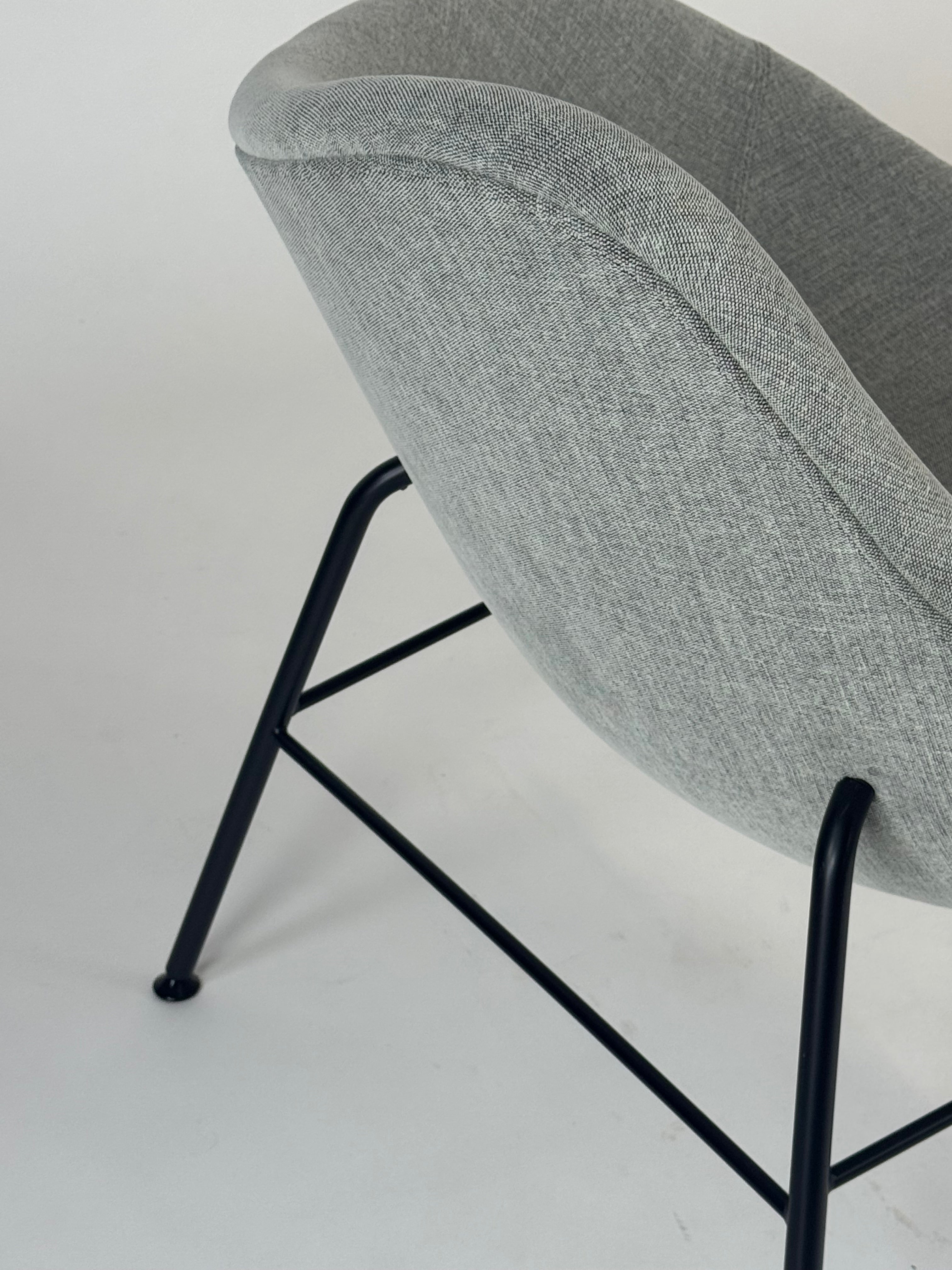 +Halle | K2 4-Leg Loungestol (Grå)