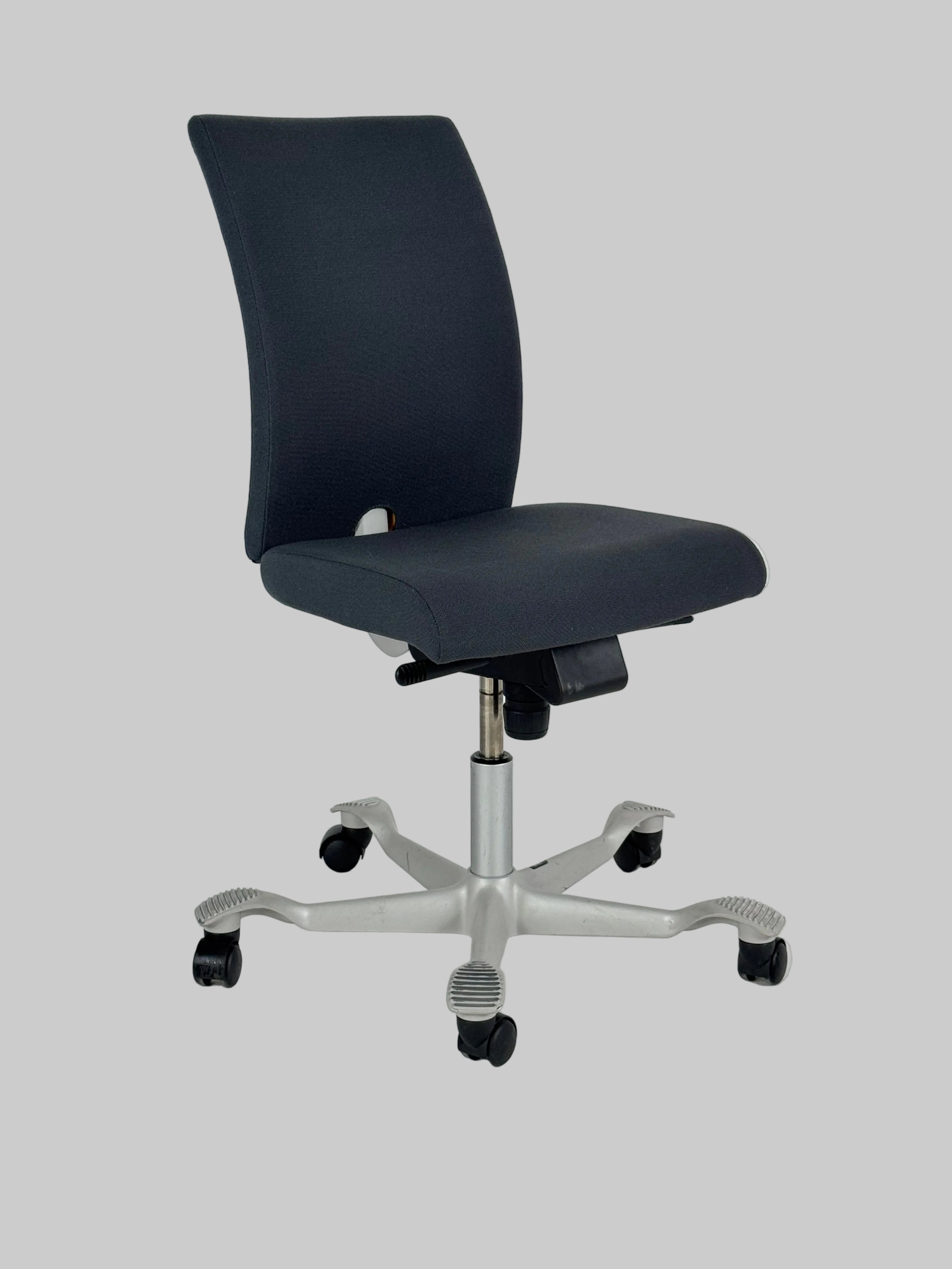 HÅG H04 4400 Kontorstol – Grå/Gråt Stel 165 mm