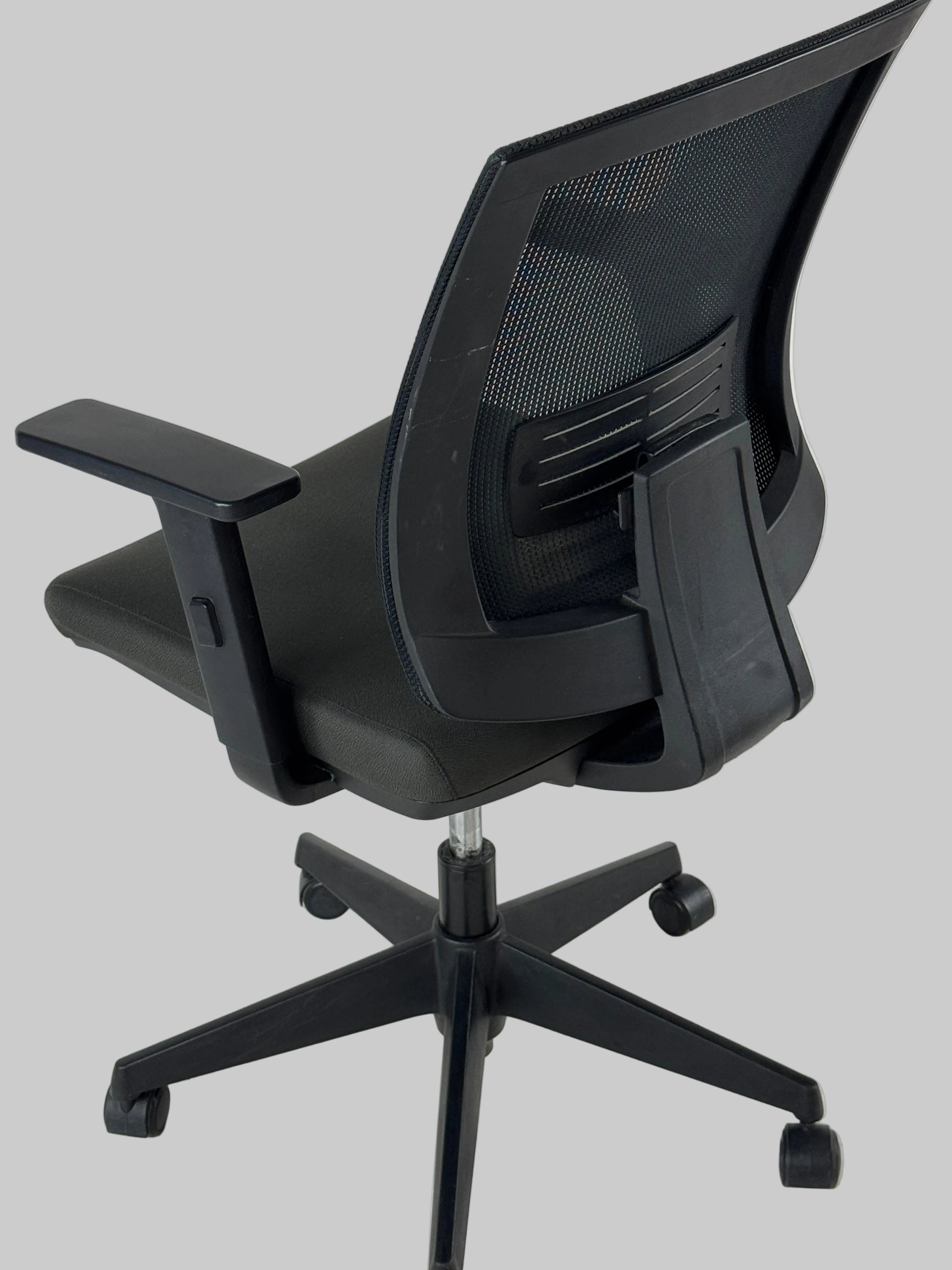 Lorell SOHO Kontorstol – Sort Mesh