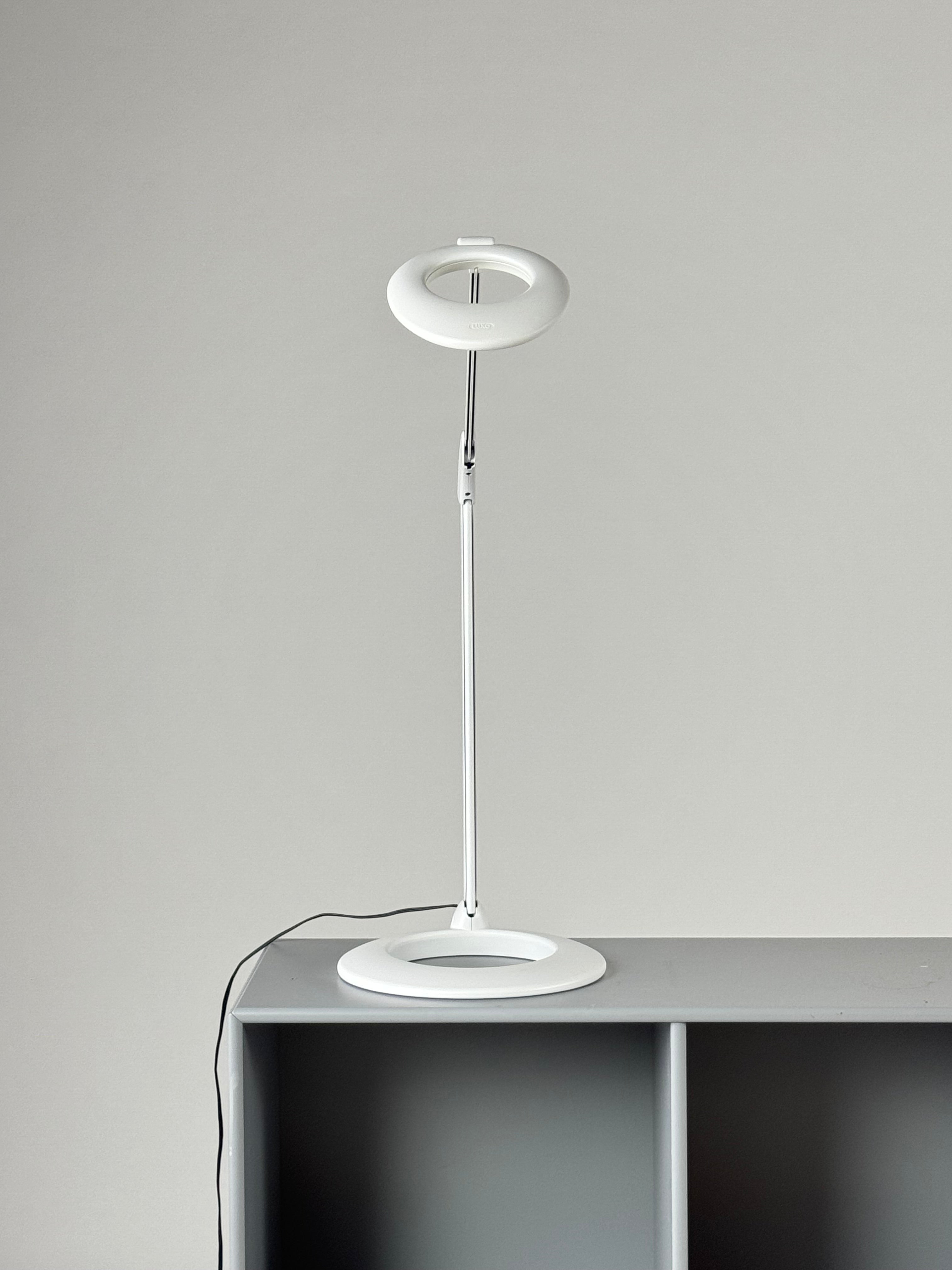 Luxo Ovelo LED Bordlampe – Hvid