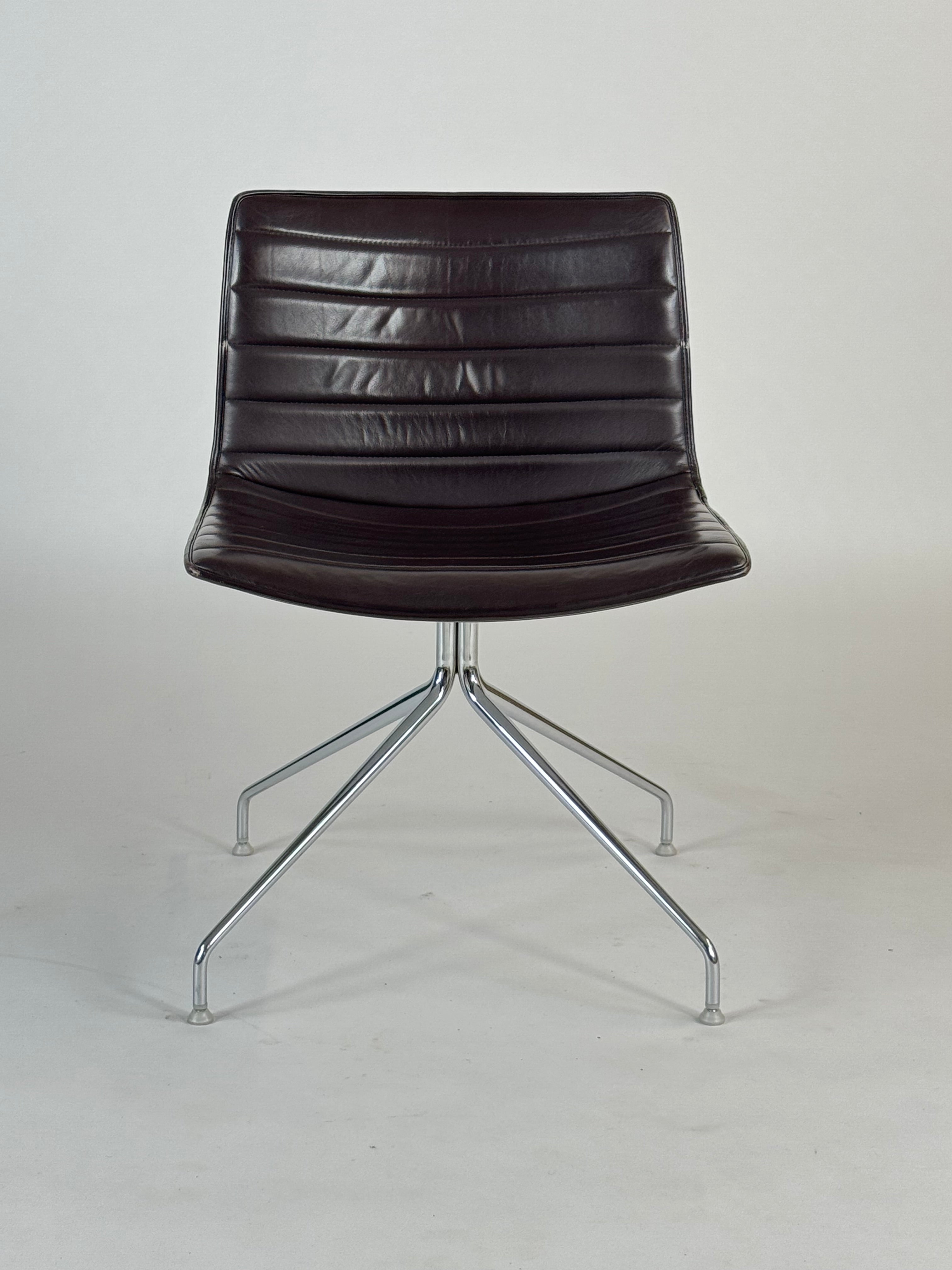 Arper Catifa 53 – Mørkebrun Læder