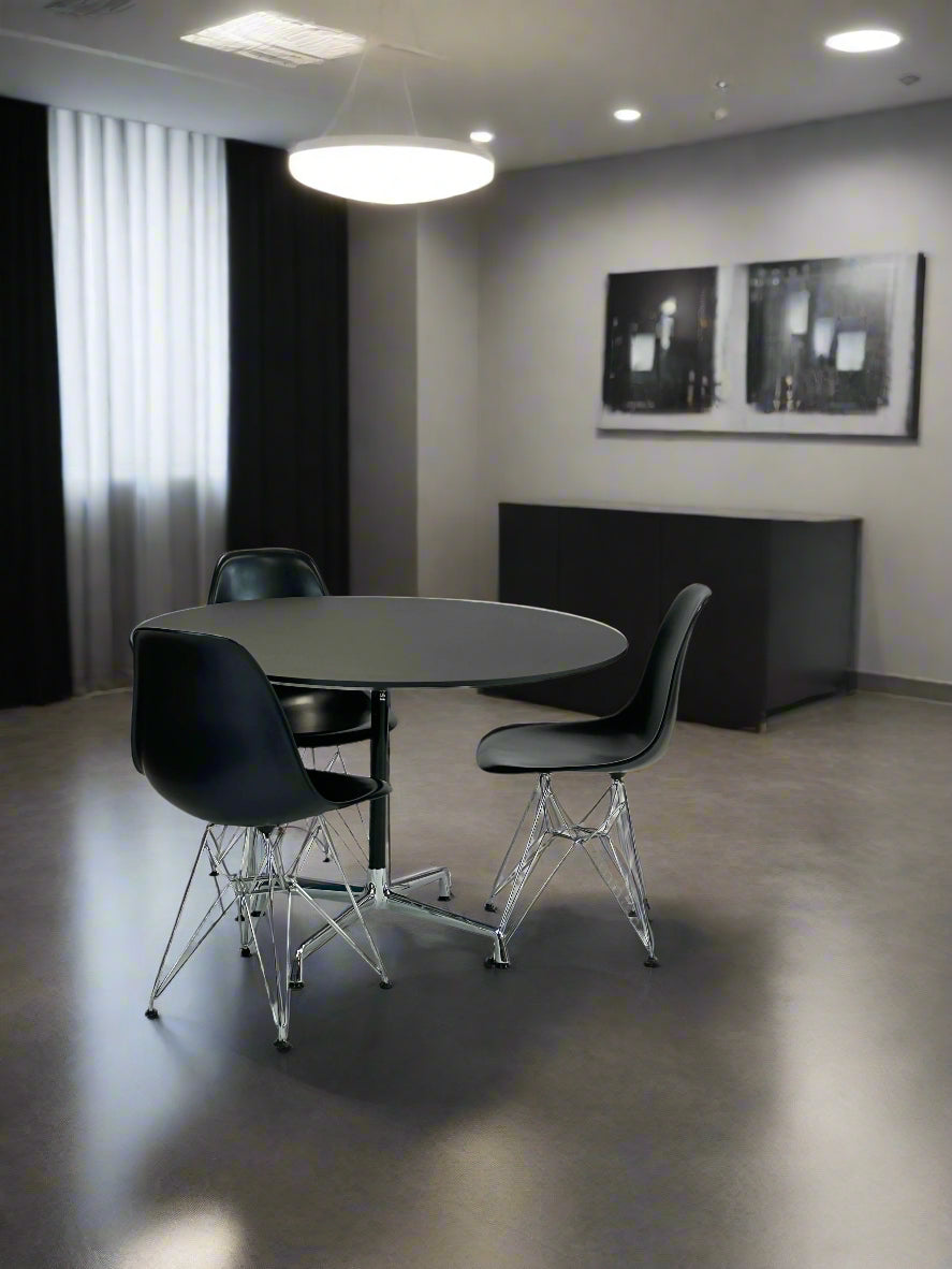 Vitra Eames Round Table