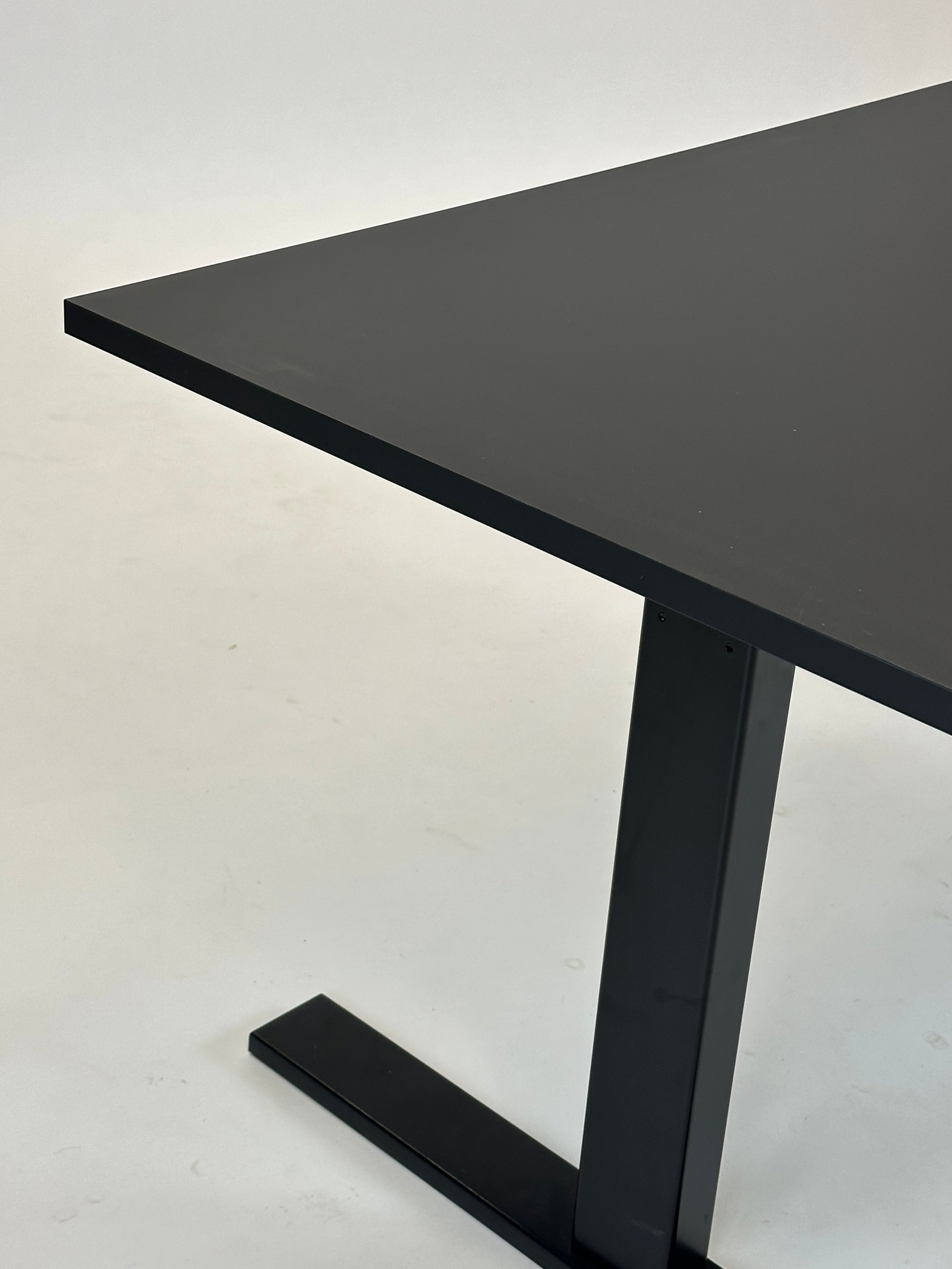 Hæve/sænkebord 140x80 (m. flex) - Linak