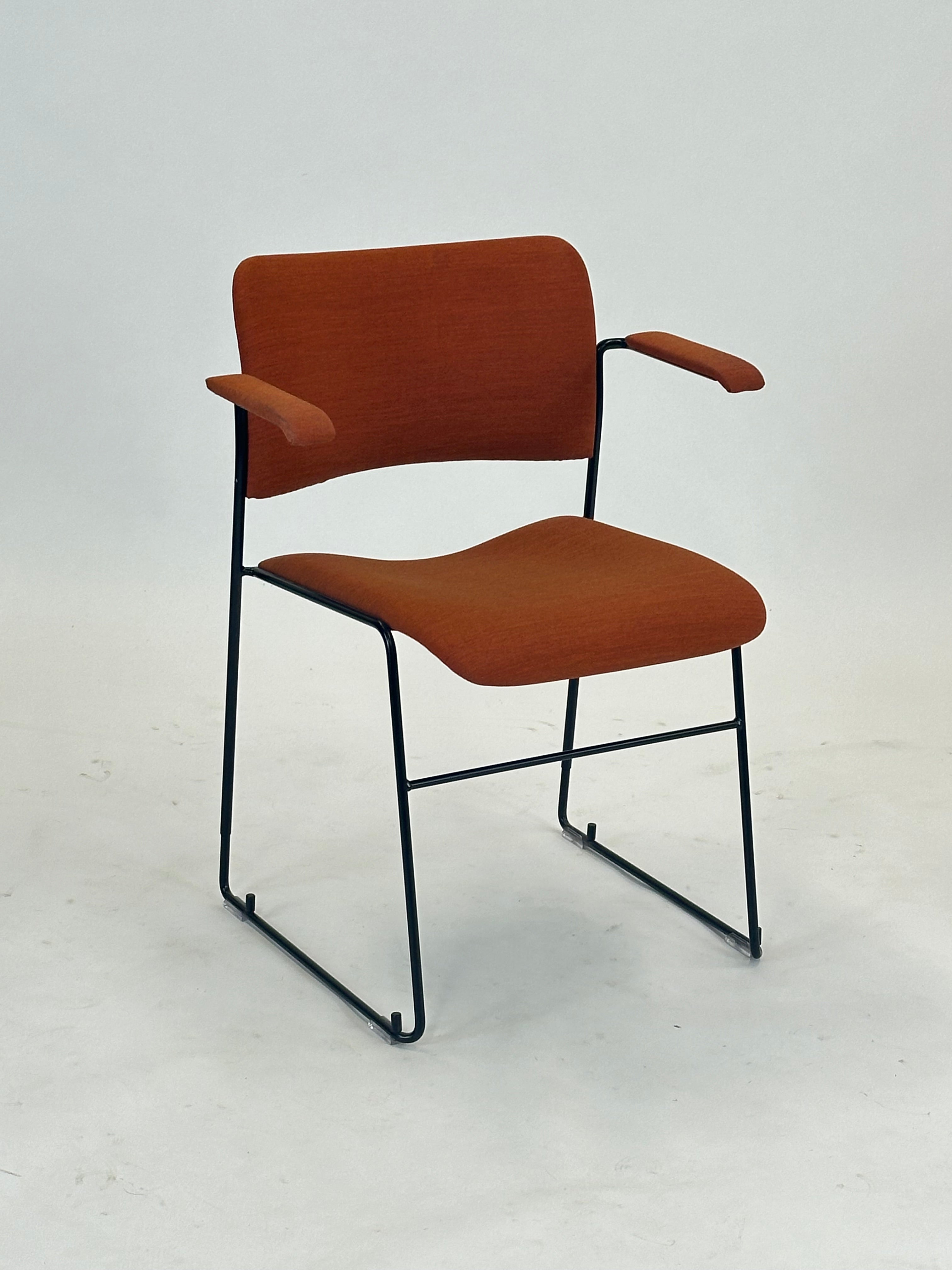 40/4 Konferencestol - Howe (Orange)