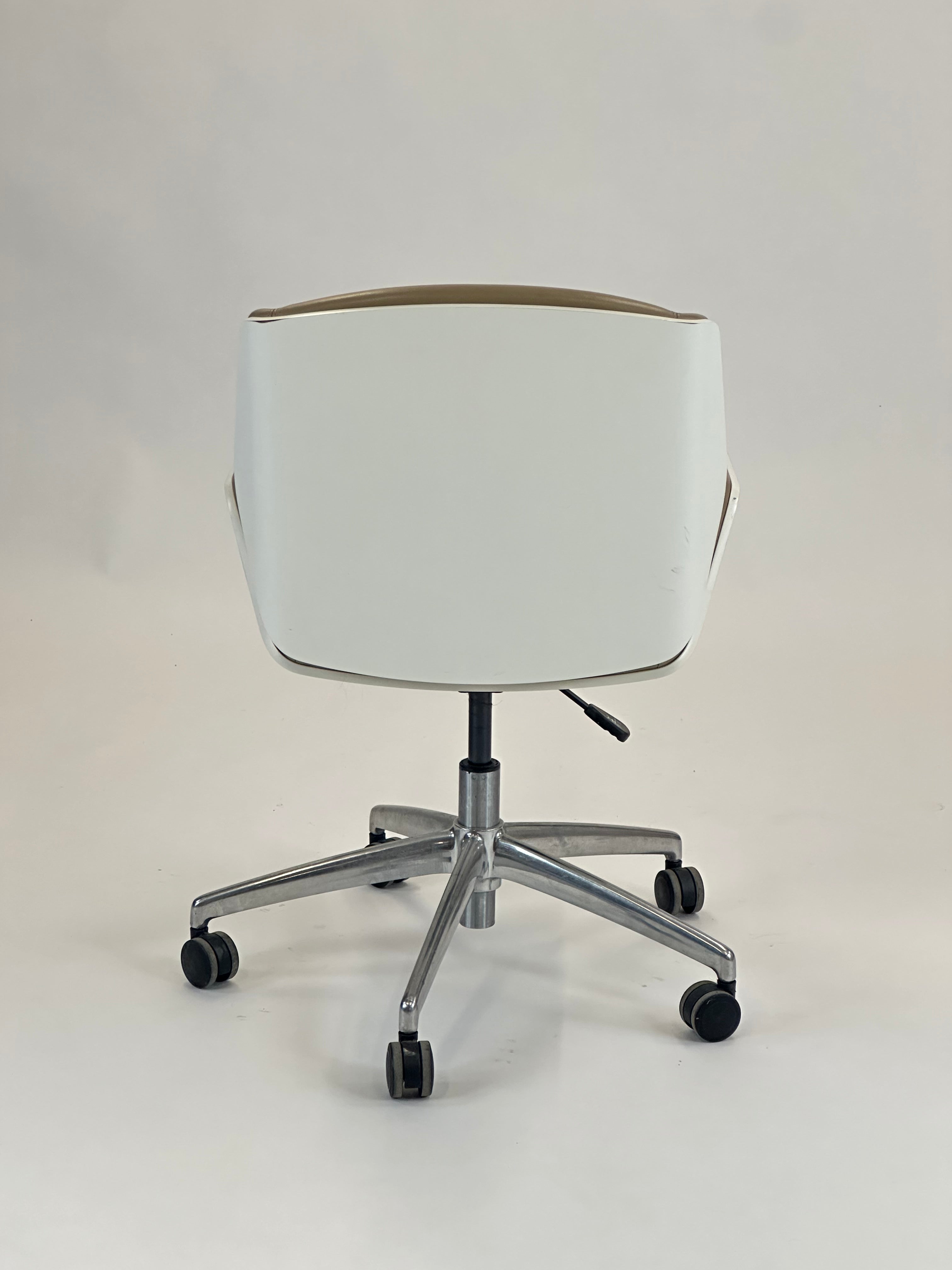 Boss Design Kruze Mødestol (Beige)
