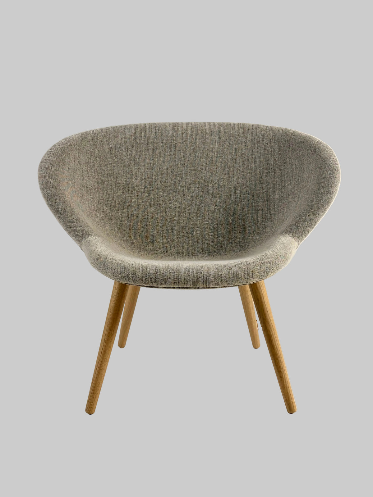 +HALLE Capri Loungestol – Lys Beige/Eg Stel