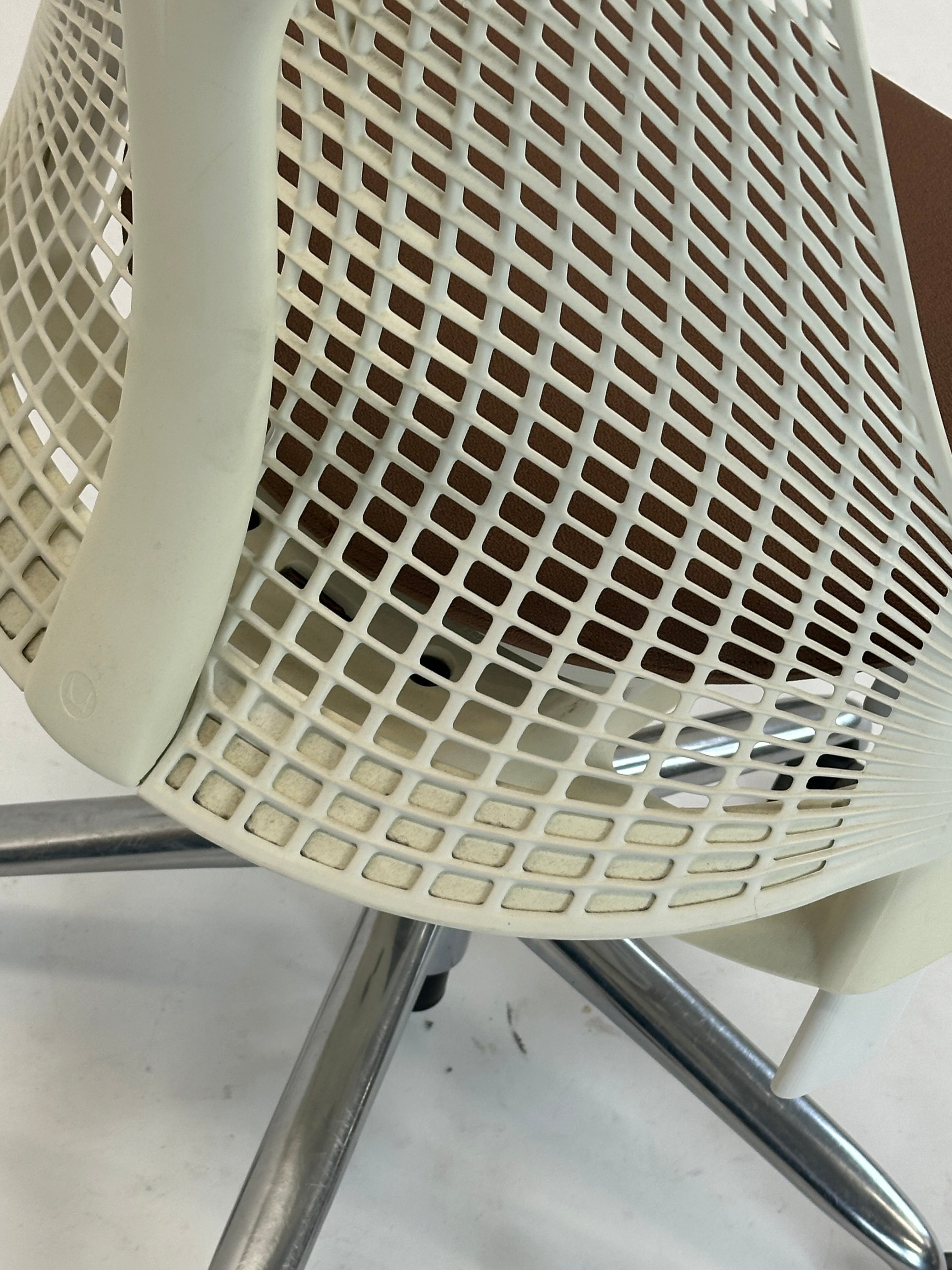 Herman Miller Sayl Kontorstol (Brun)