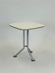 Kvadratisk bord fra Magnus Olesen (Hvid)