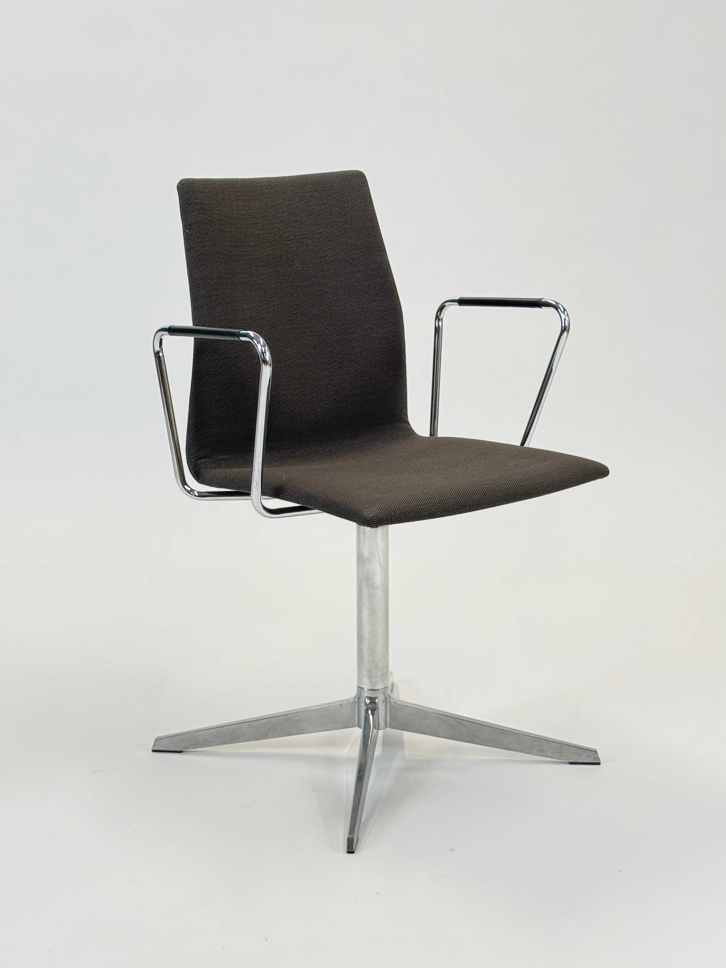 Four Design - 4-Cast Evo (Mørkebrun)