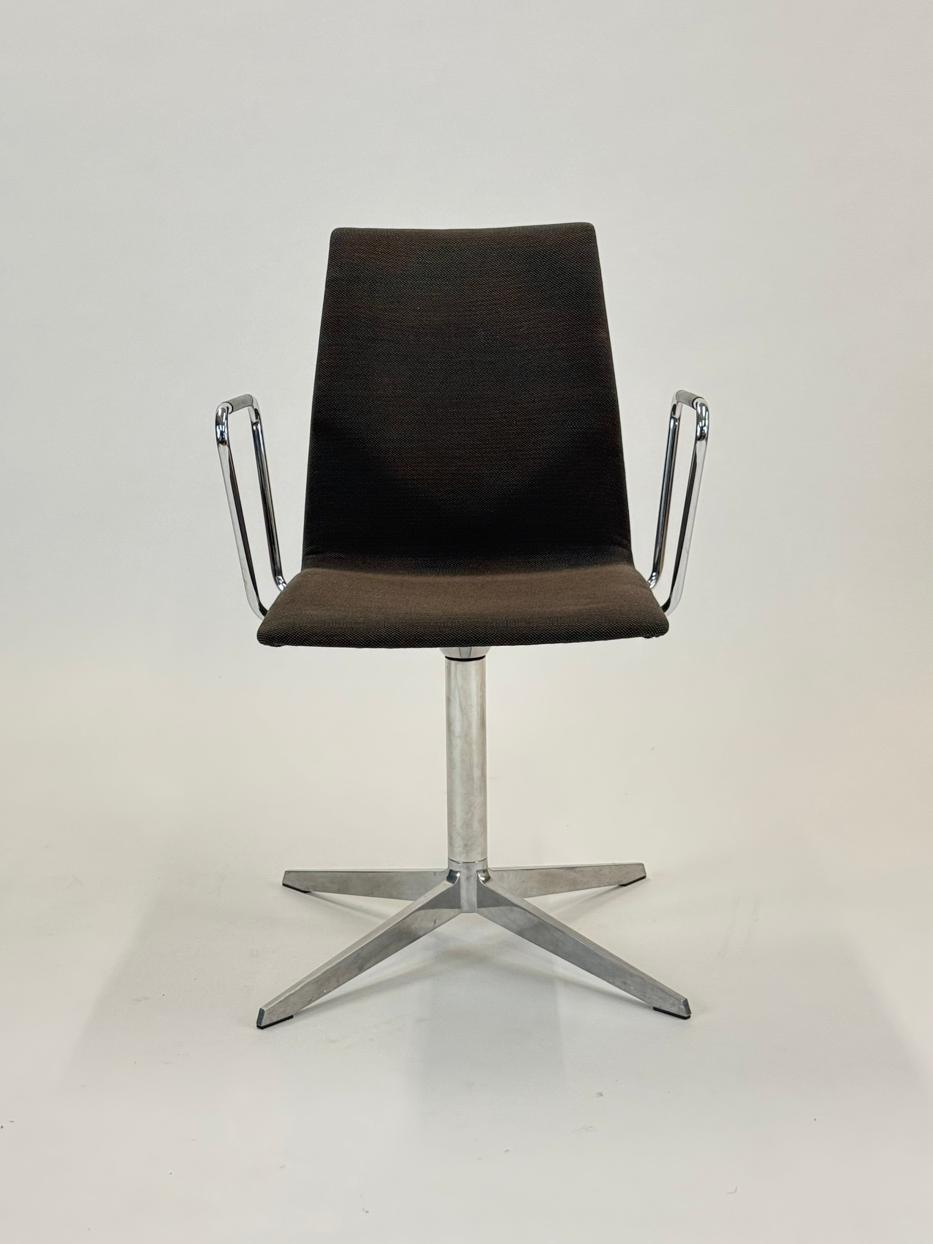 Four Design - 4-Cast Evo (Mørkebrun)