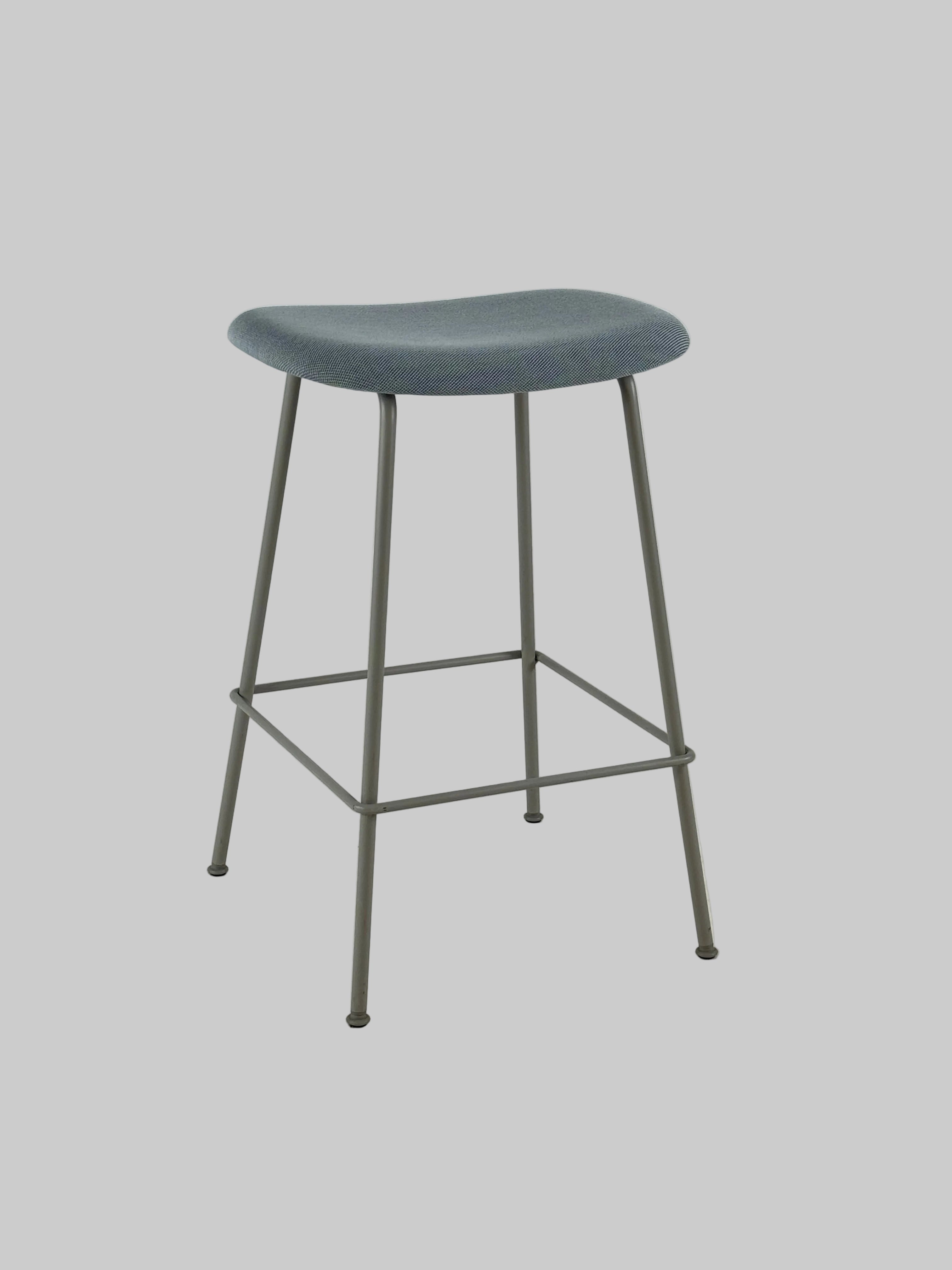 Muuto Fiber Barstol – Blå/Gråt Stel SH 67cm