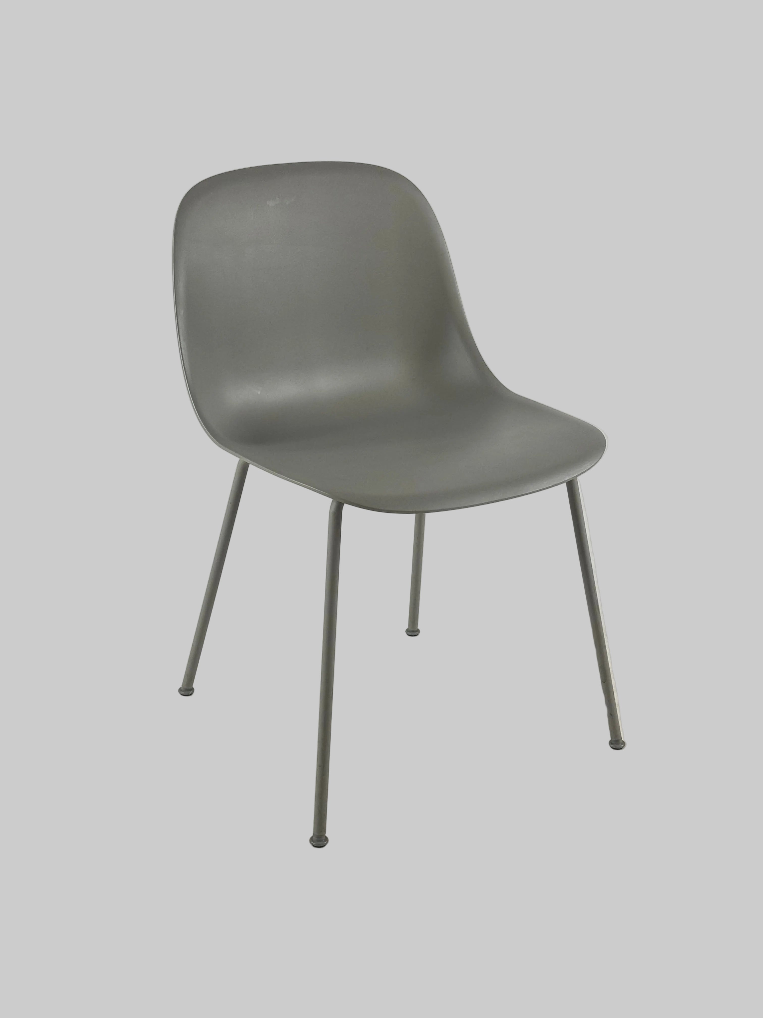 Muuto Fiber Side Stol - Grå