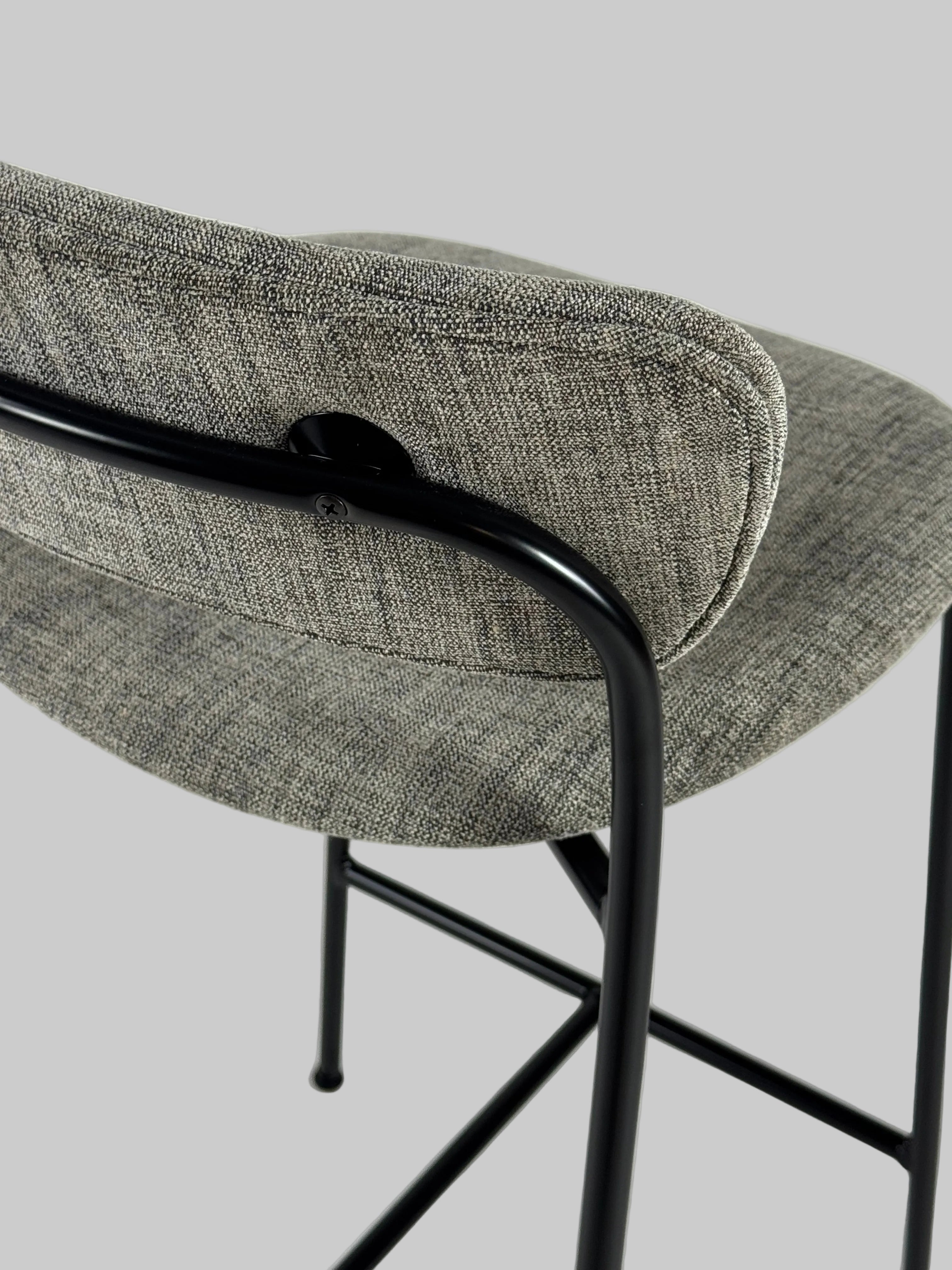 &tradition Pavilion Barstol – Grå med Sort Stel SH 65 cm