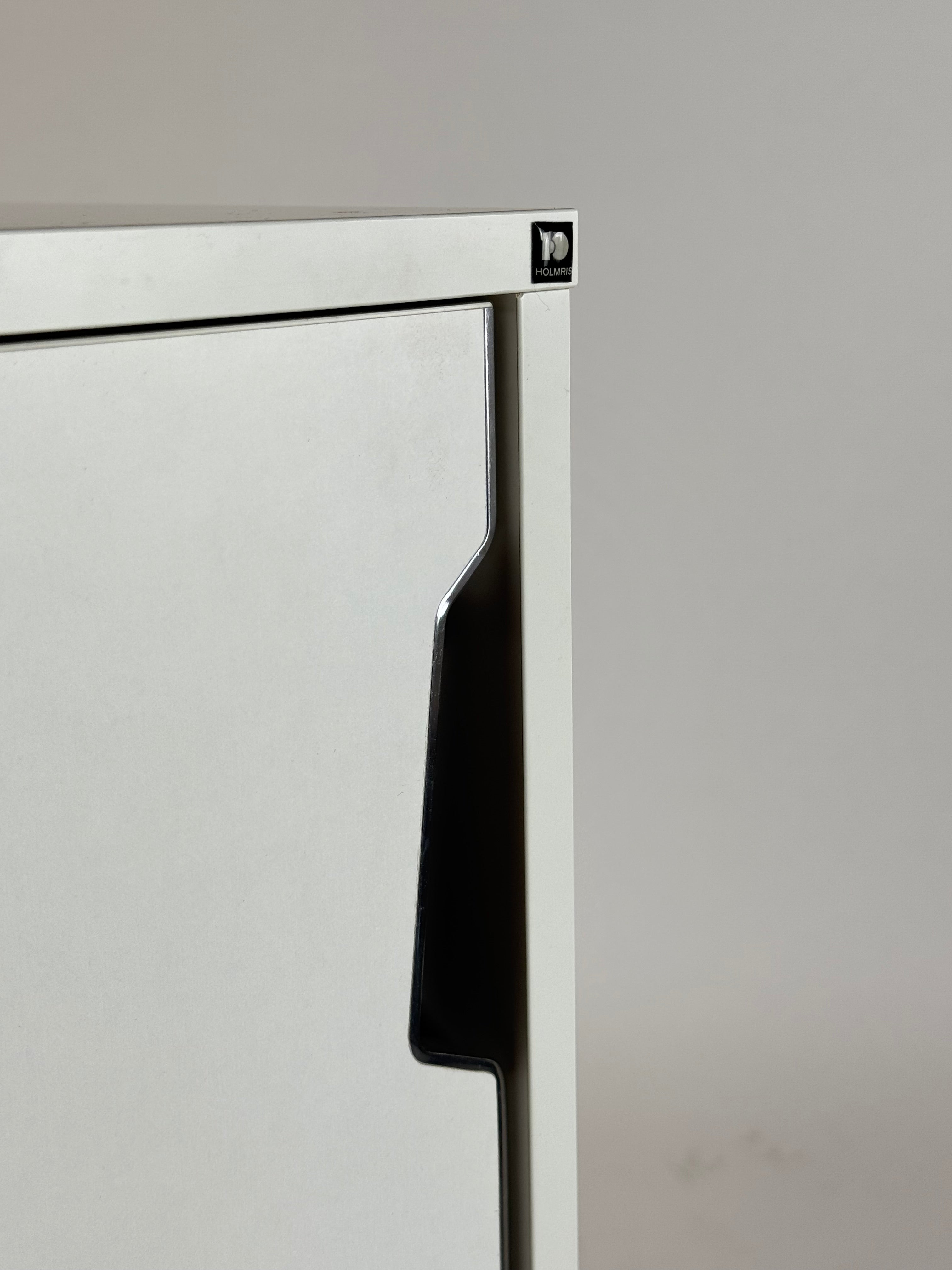 Holmris B8 Genese Udtræksskab - Hvid