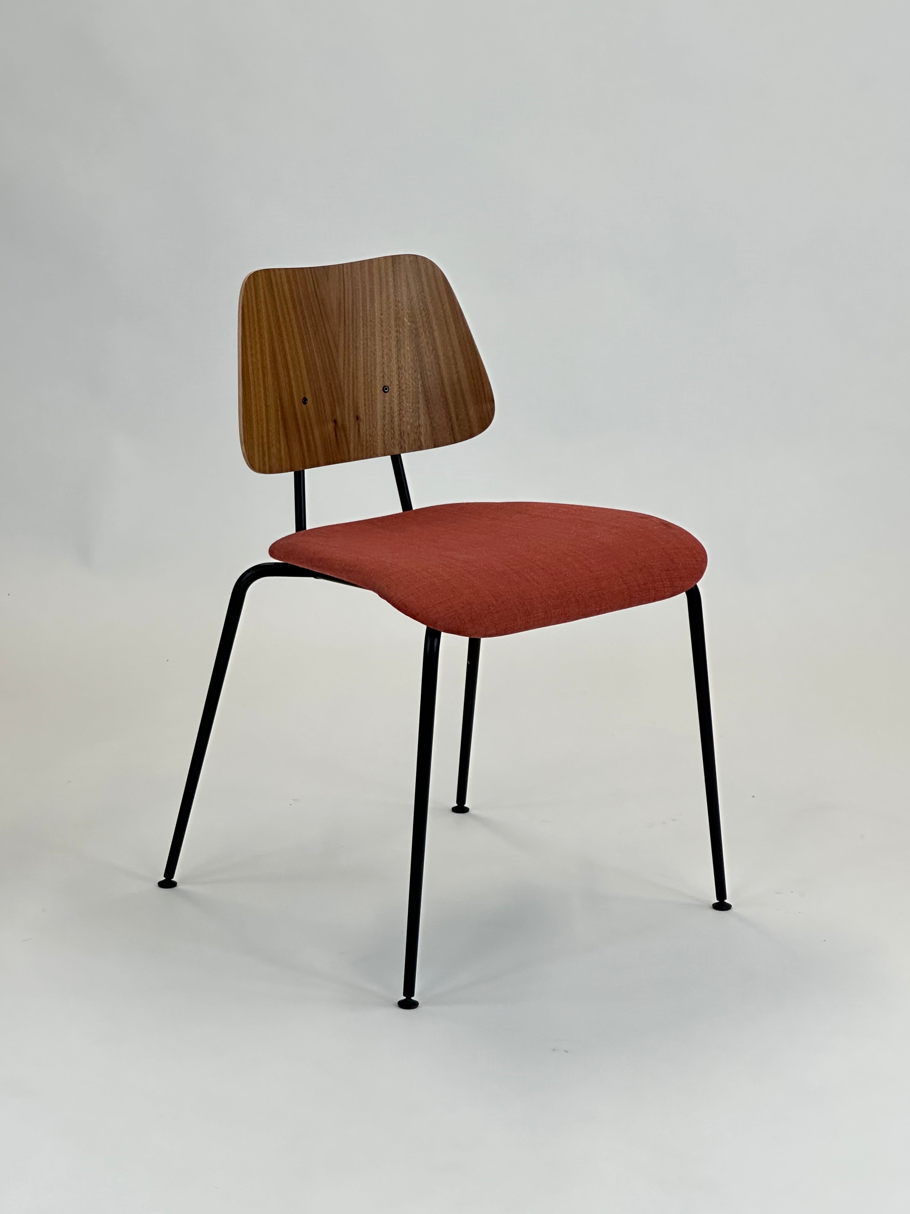 Labofa | Heritage 11.1 Stabelstol (Rød)