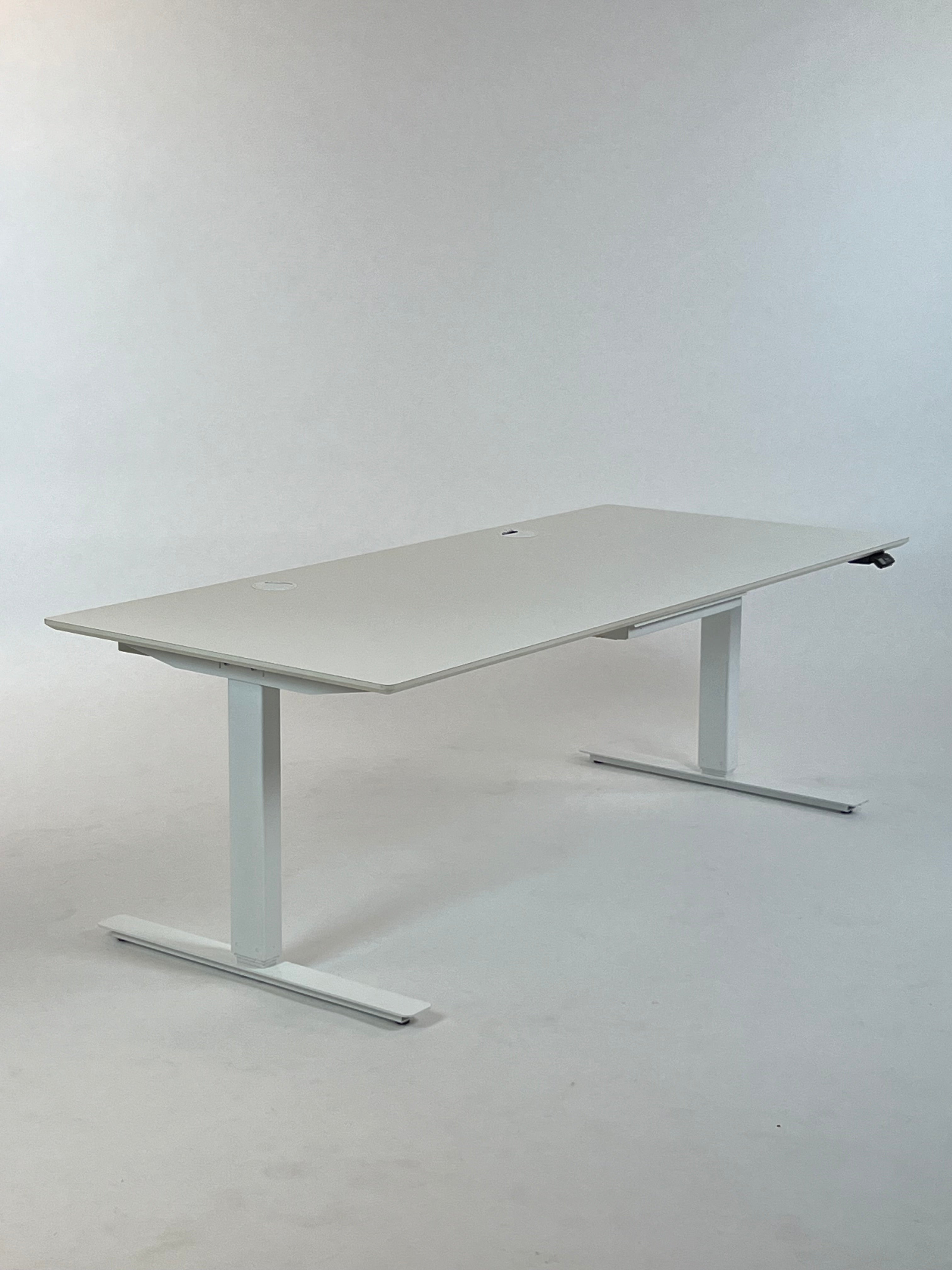 180 x 80 Hæve/sænkebord - Linak