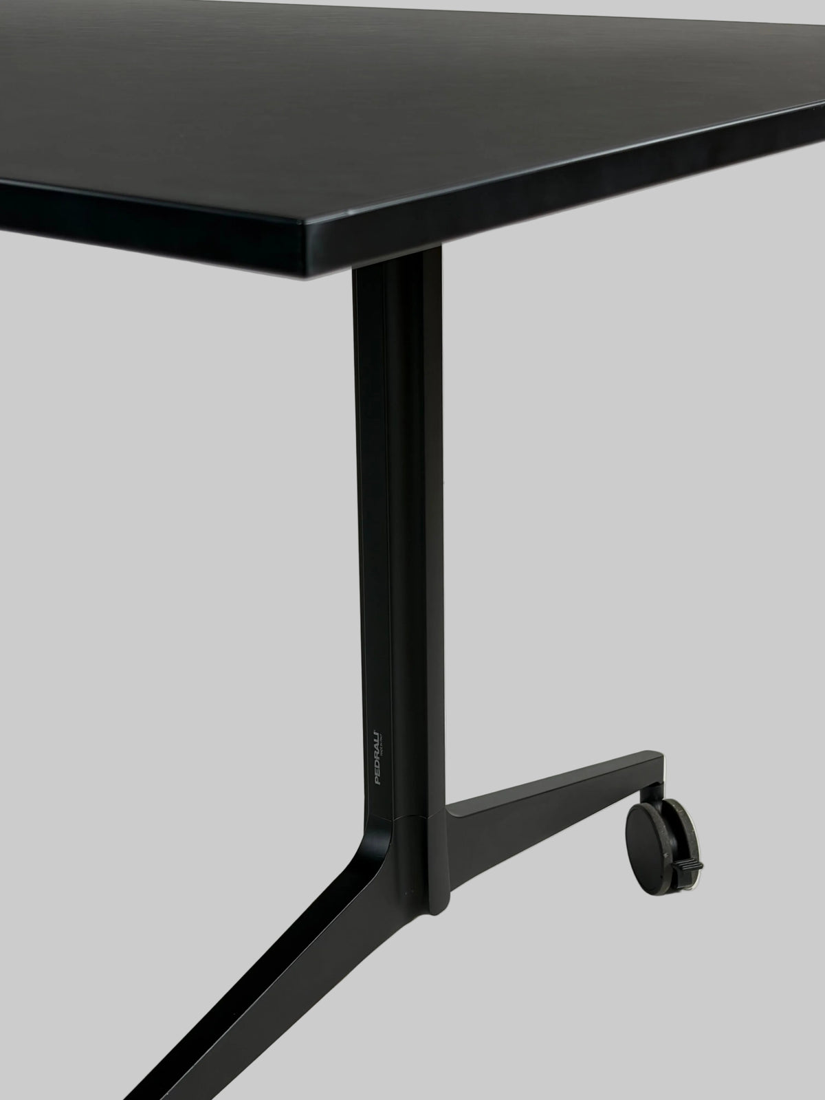 Pedrali Ypsilon Foldebord – Sort 160x90xH73cm