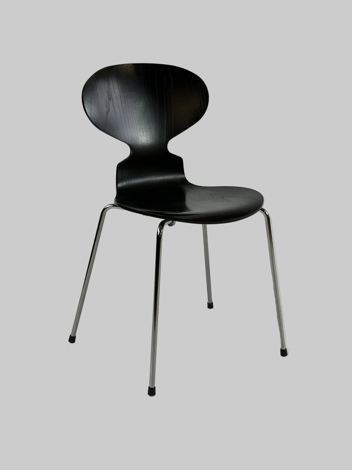 Fritz Hansen Myren – Sort/Krom Stel