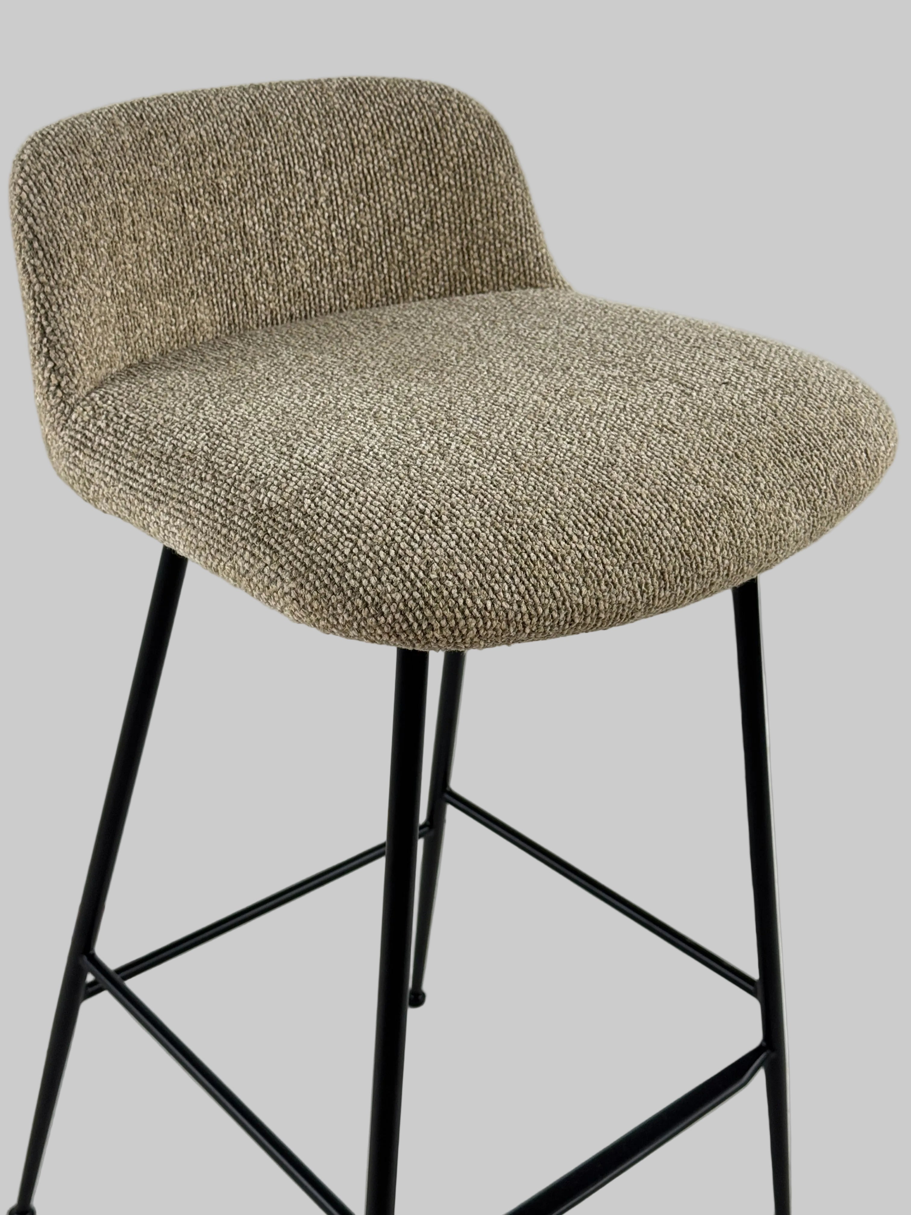 &tradition Rely Barstol – Beige/Sort Stel SH 65 cm