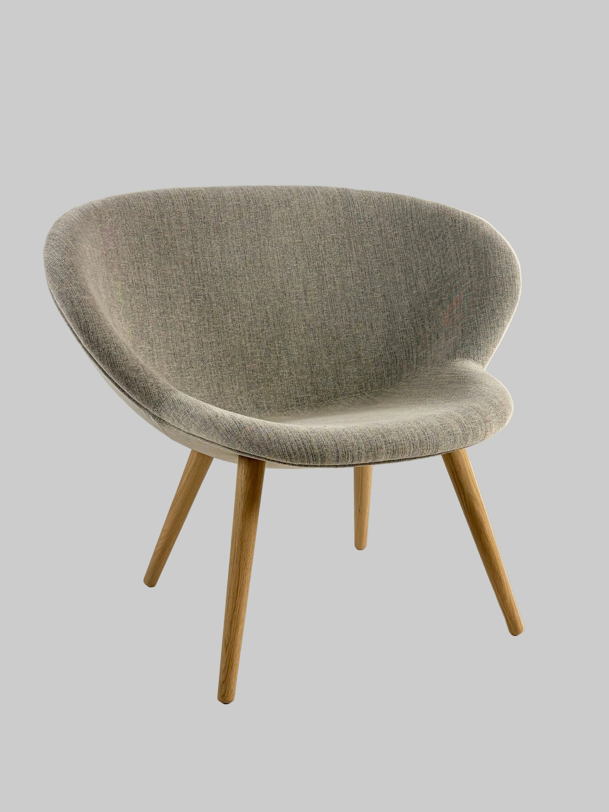+HALLE Capri Loungestol – Lys Beige/Eg Stel
