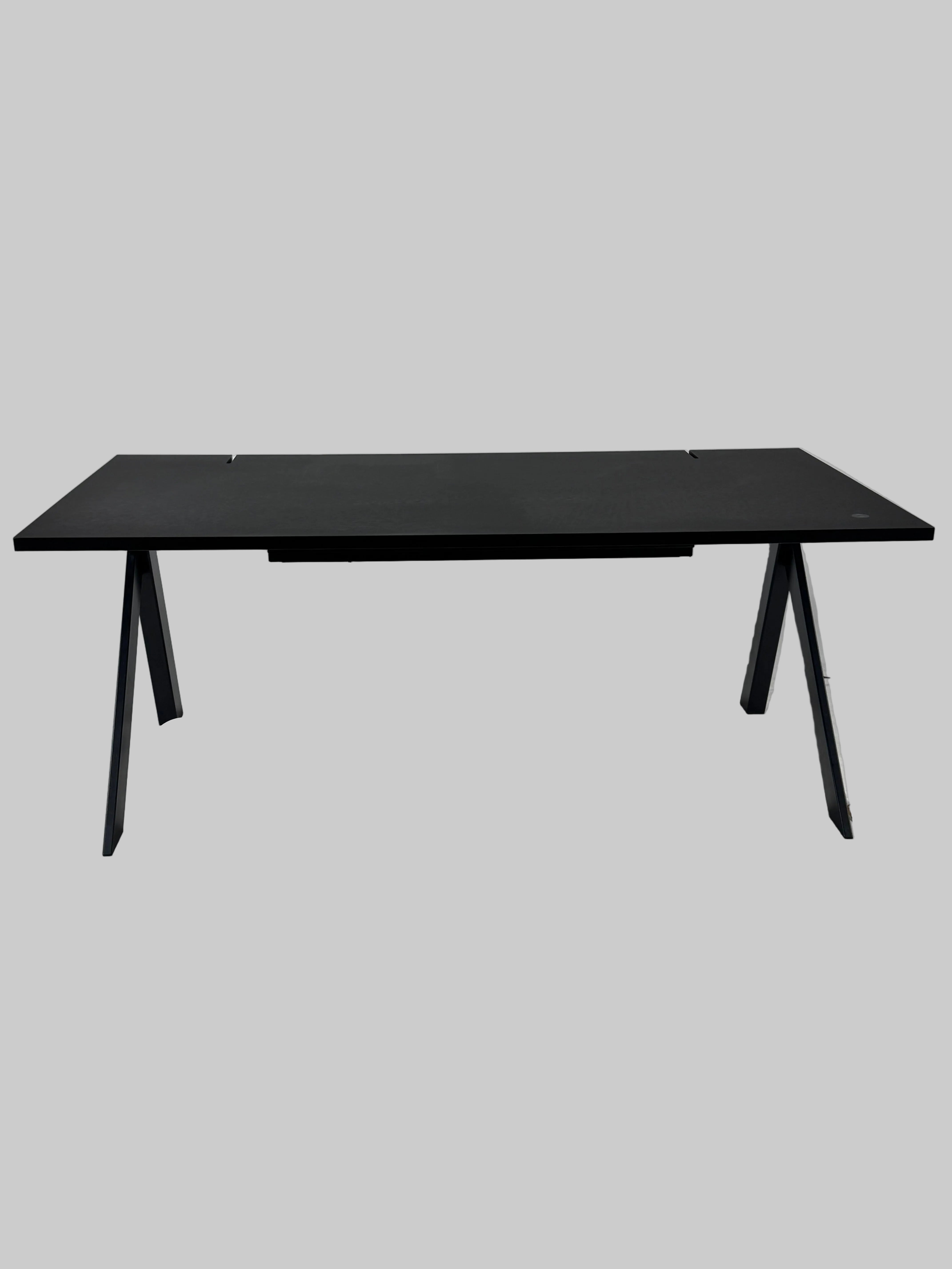 JensenPlus K2 Hæve/sænkebord – Sort 200x100cm