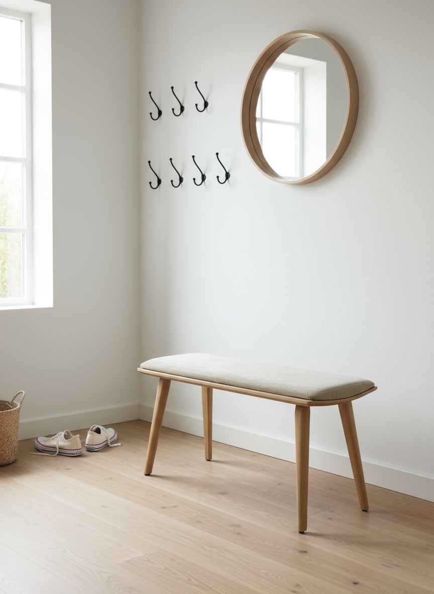 Elegant Bænk i Egetræ m. Sædepolstring